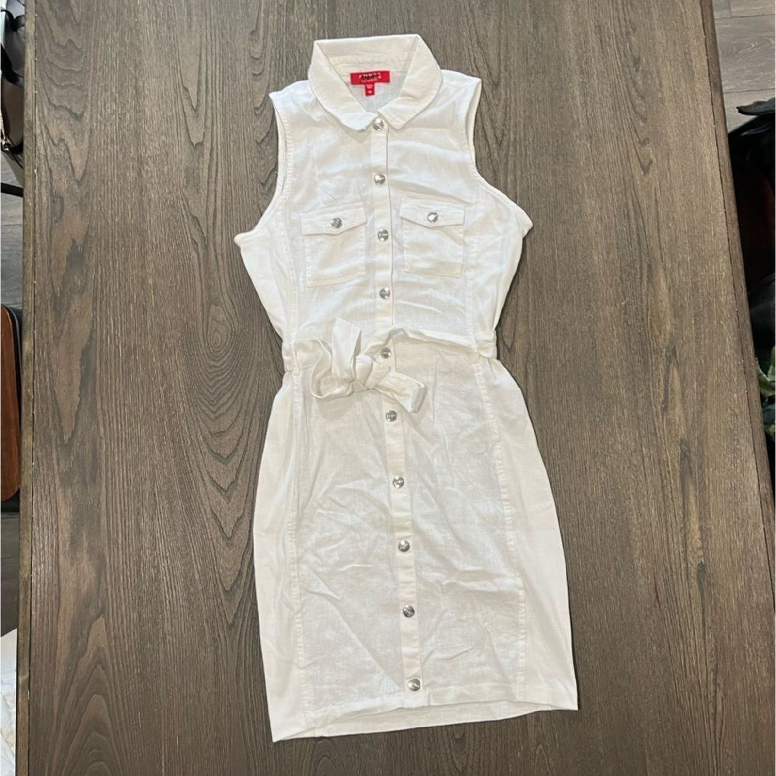 Guess NWOT Guess Los Angeles Collared Utility Tie Waist Dress Size M / US 6-8 / IT 42-44 - 1 Thumbnail