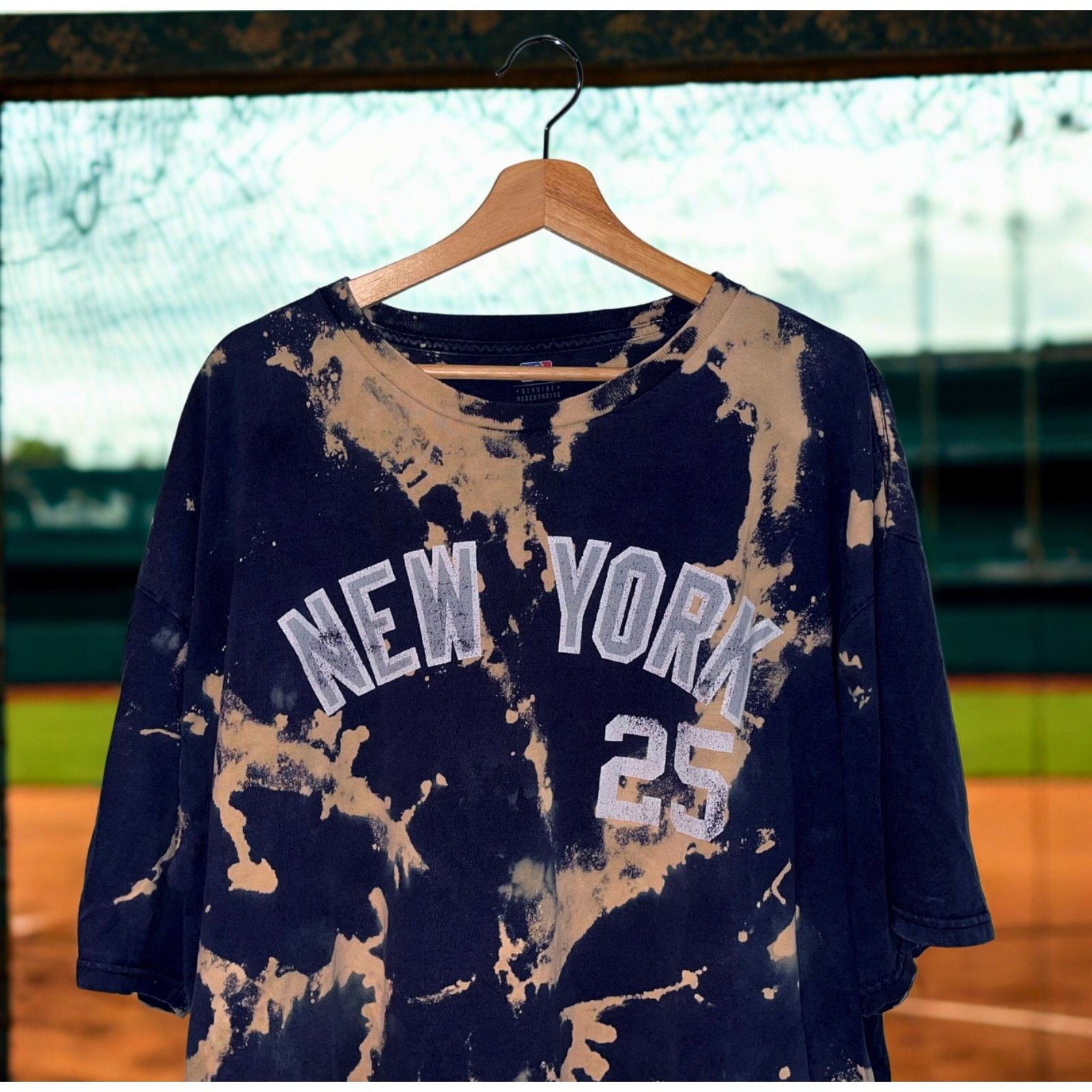 Majestic New York Yankees Mark Teixeira Bleach Dye T-Shirt MLB 3XL Size US XXL / EU 58 / 5 - 3 Thumbnail