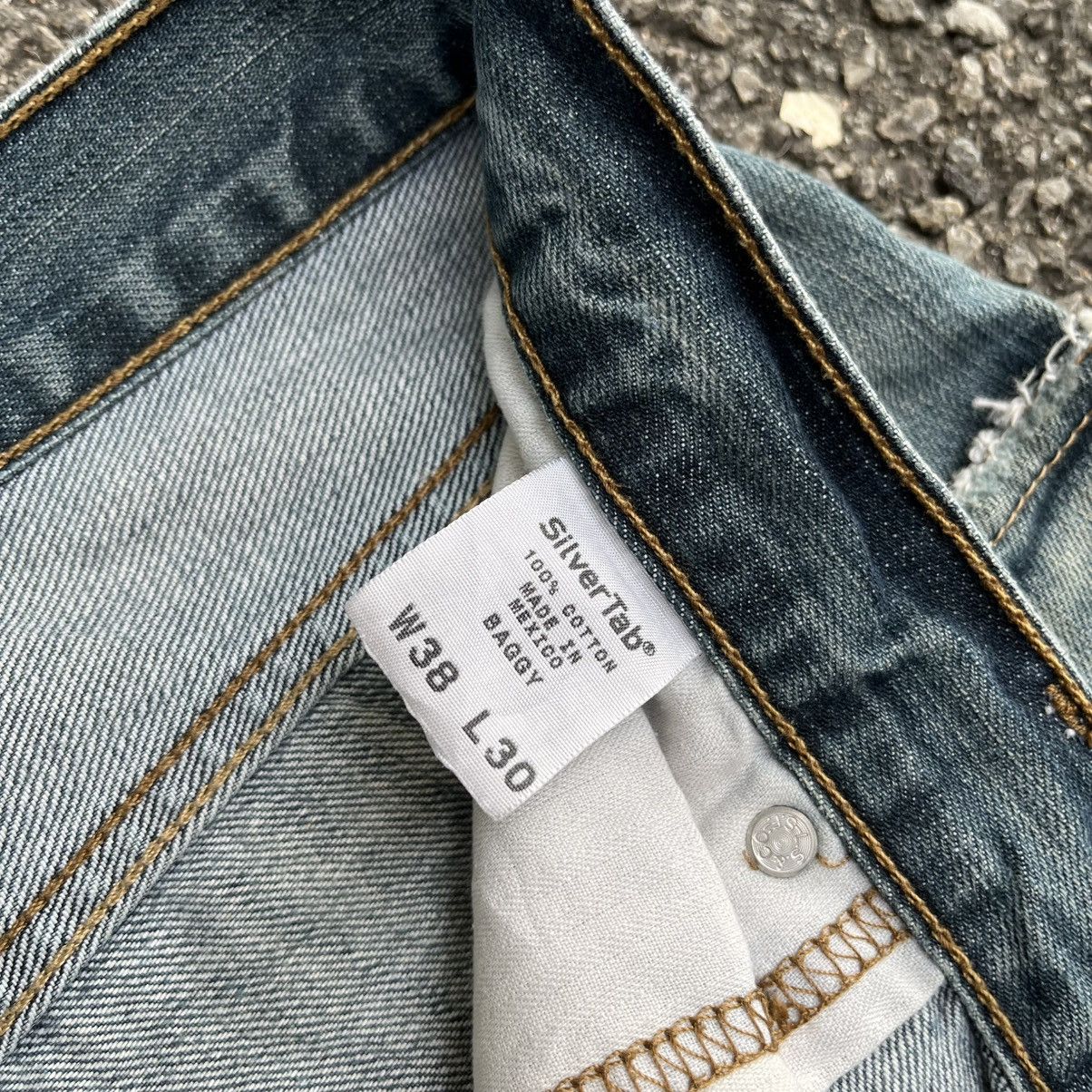 Levi's VINTAGE 90s LEVI'S SILVERTAB BAGGY DENIM SKATER JEANS Y2K Size US 38 / EU 54 - 9 Thumbnail