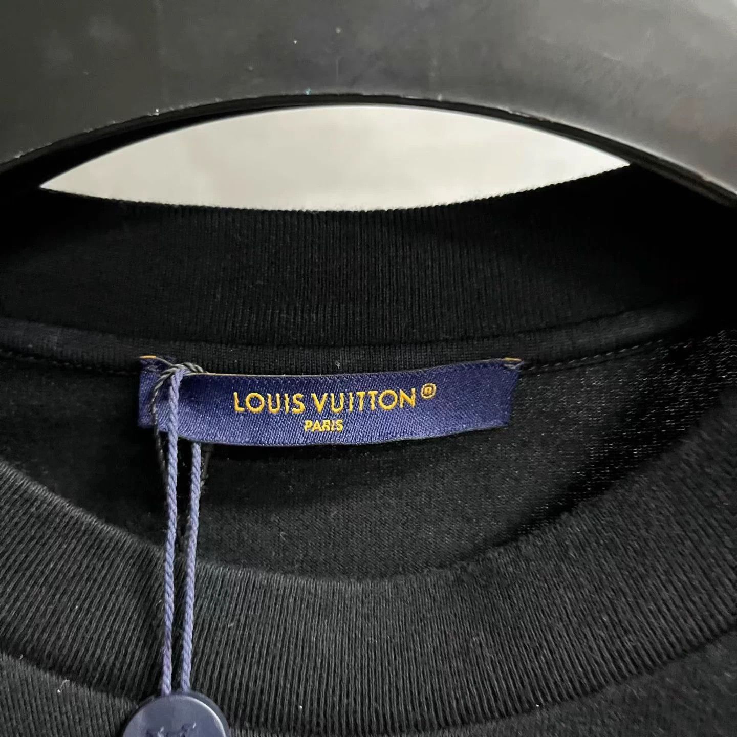 Louis Vuitton Louis Vuitton Black Embroidered Logo Short Sleeve Tee Size US S / EU 44-46 / 1 - 3 Thumbnail