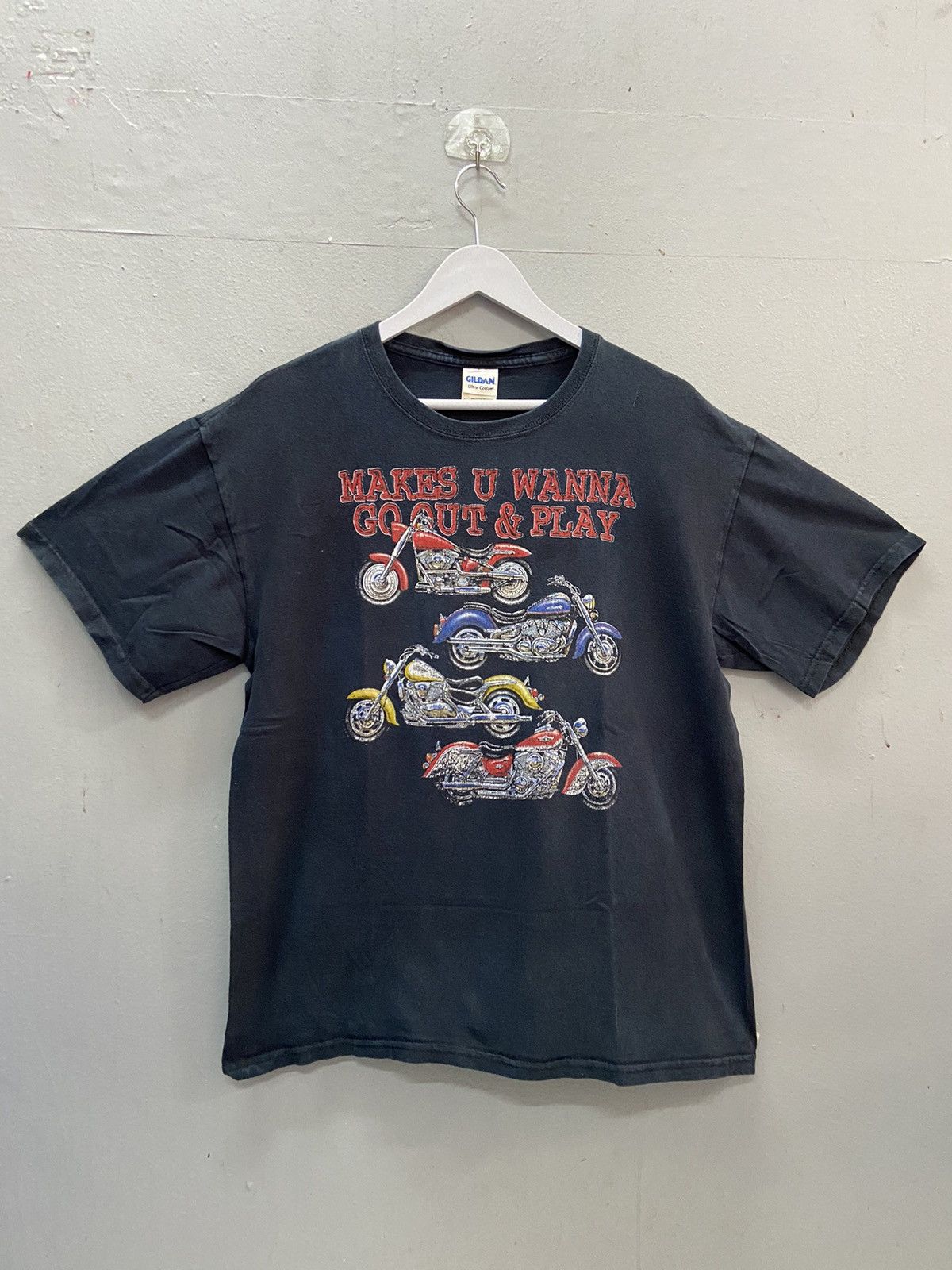 Vintage MAKES U WANNA GO OUT & PLAY HARLEY DAVIDSON TEE SHIRT Size US L / EU 52-54 / 3 - 1 Thumbnail