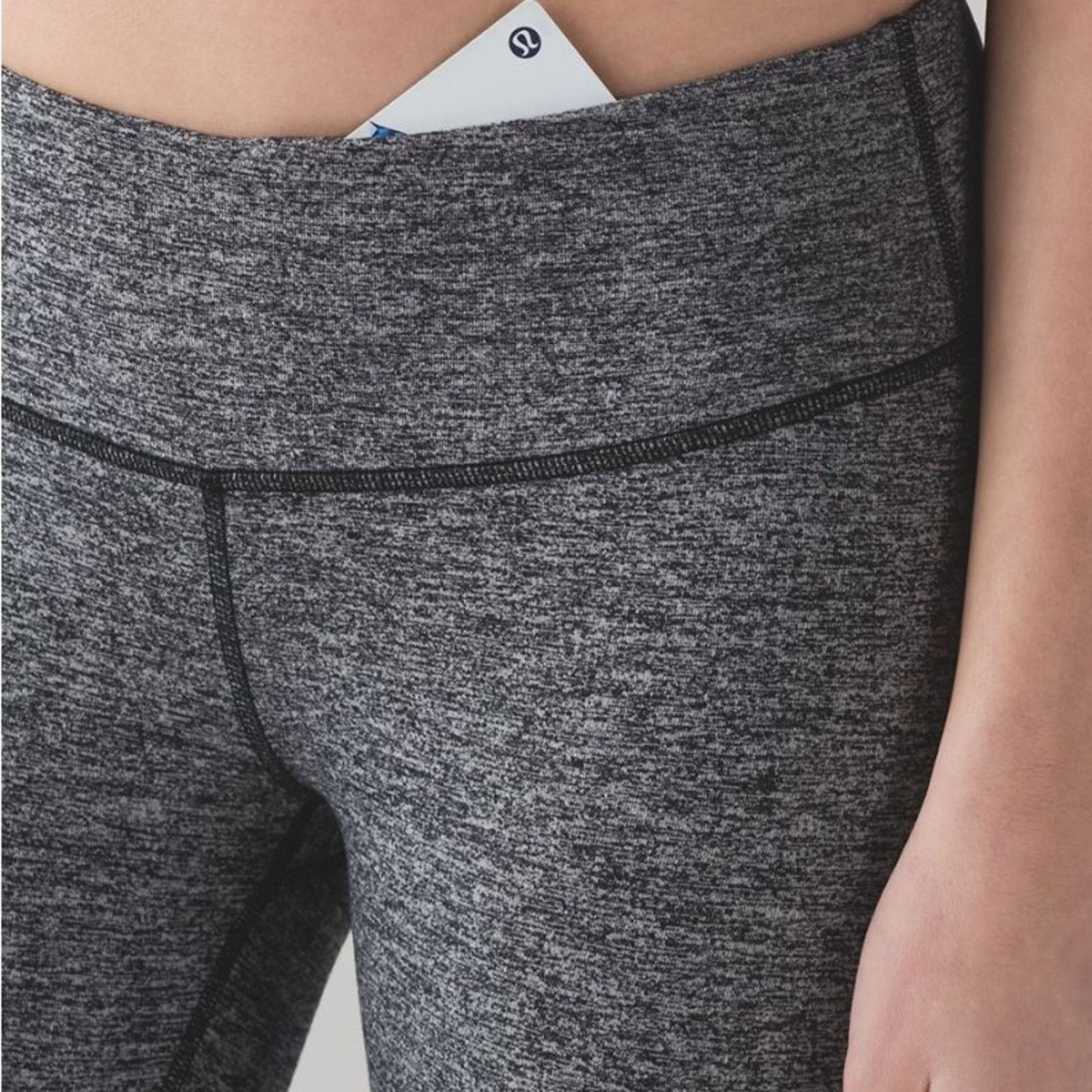 Lululemon Lululemon Wunder Under Low-Rise Tight 30” Leggings Women’s 8 Size 30" / US 8 / IT 44 - 4 Thumbnail