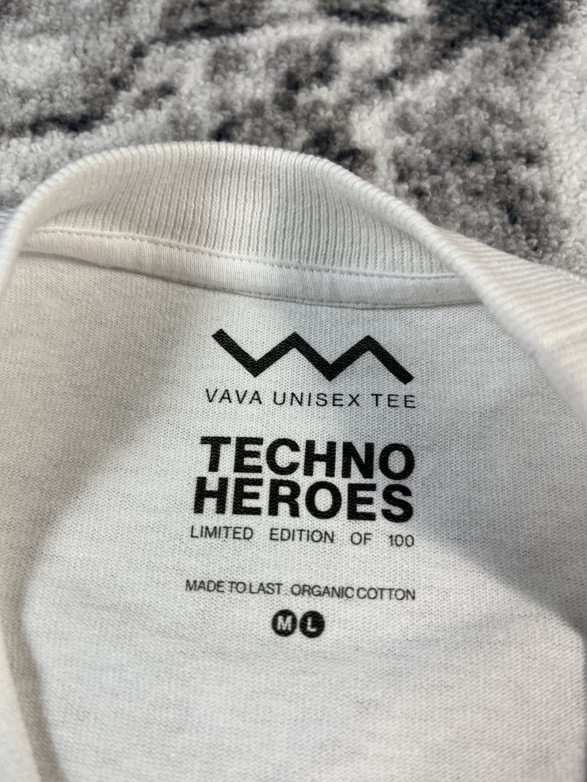 VaVa Rare VAVA Eyewear Oversized 34/100 Cyberpunk Tee Size US L / EU 52-54 / 3 - 11 Thumbnail