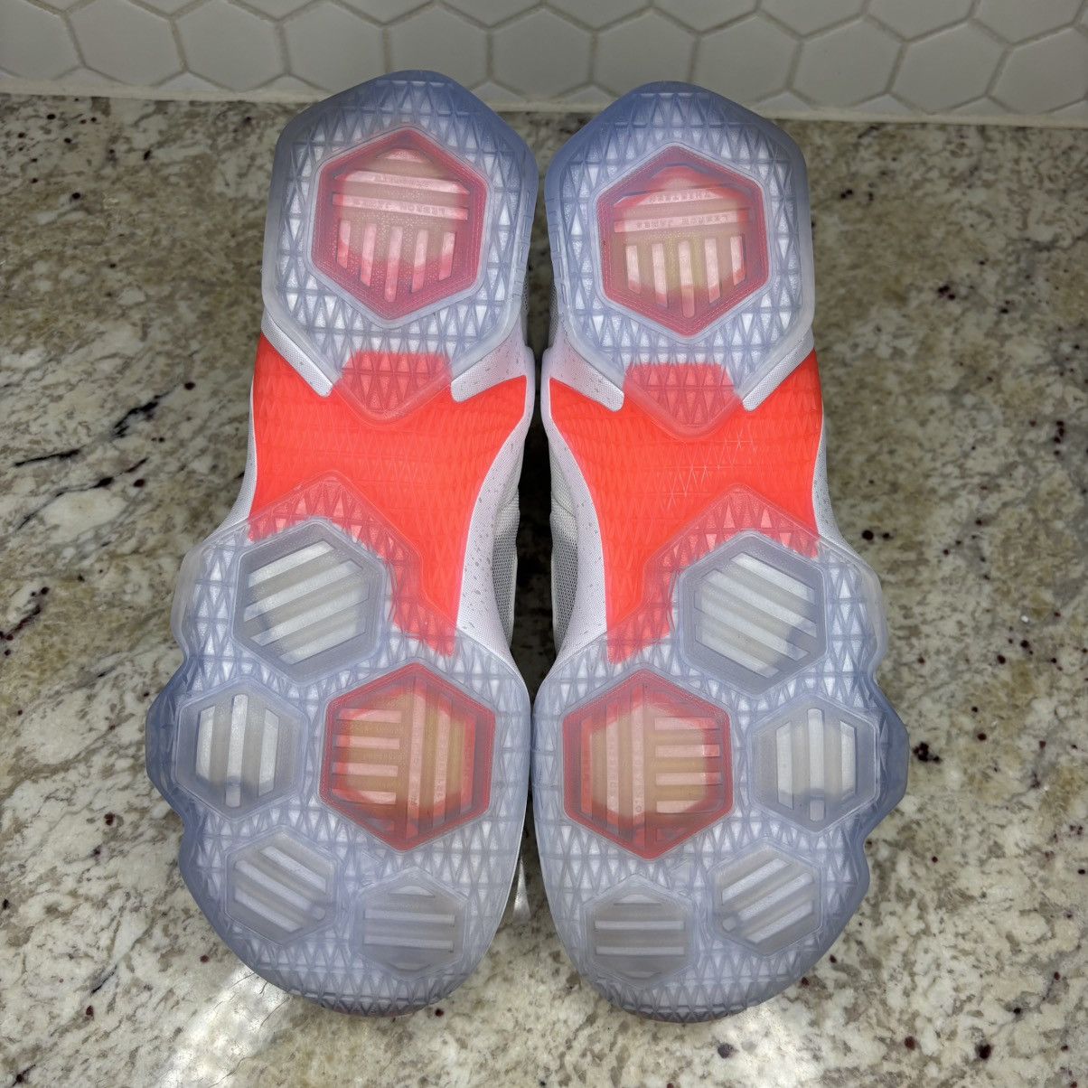 Nike Size 11.5 - Nike LeBron 13 Easter CLEAN W/Box Size US 11.5 / EU 44-45 - 11 Thumbnail