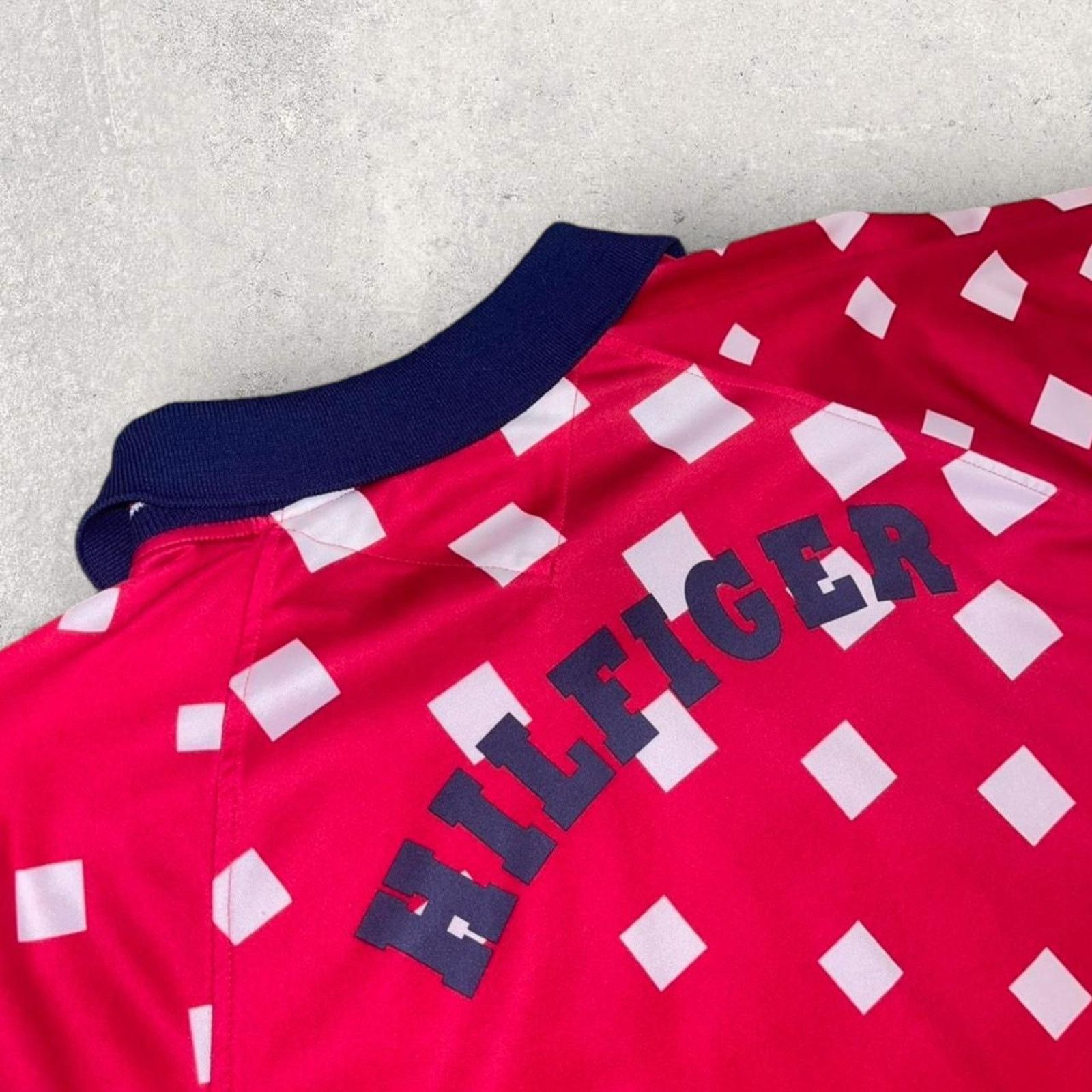 Tommy Hilfiger Vintage Tommy Hilfiger Polo Size US L / EU 52-54 / 3 - 4 Thumbnail