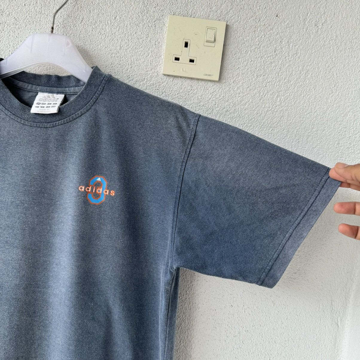 Adidas ADIDAS t shirt spell out big logo.. NO 3 Size US M / EU 48-50 / 2 - 7 Thumbnail