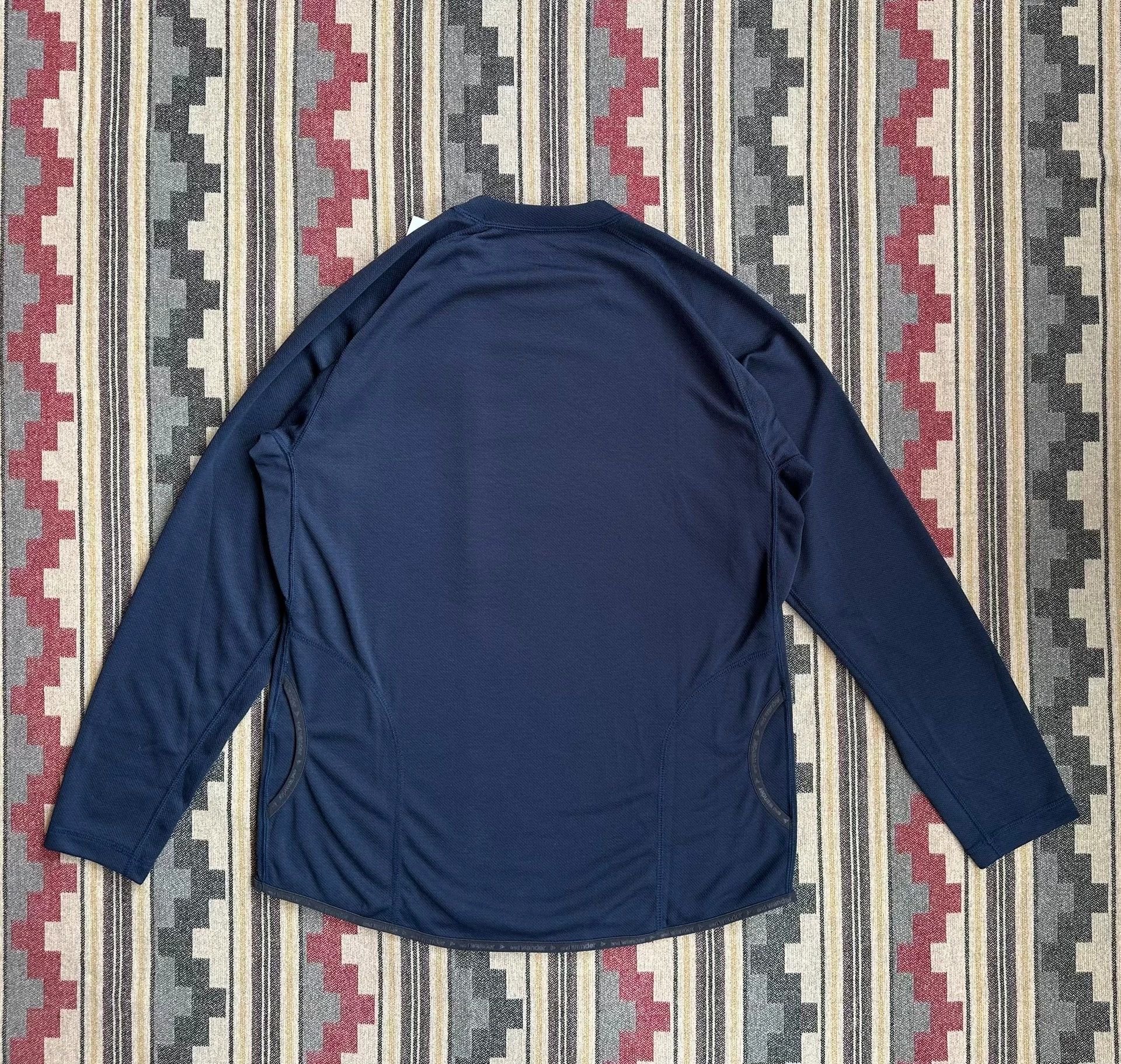 And Wander and wander power dry raglan LS Polartec jersey Size US M / EU 48-50 / 2 - 2 Thumbnail