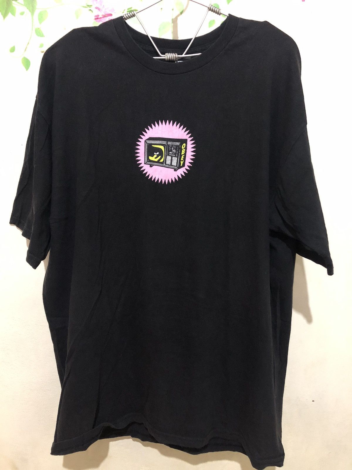 Obey Obey Propaganda television t-shirt Size US XL / EU 56 / 4 - 1 Thumbnail