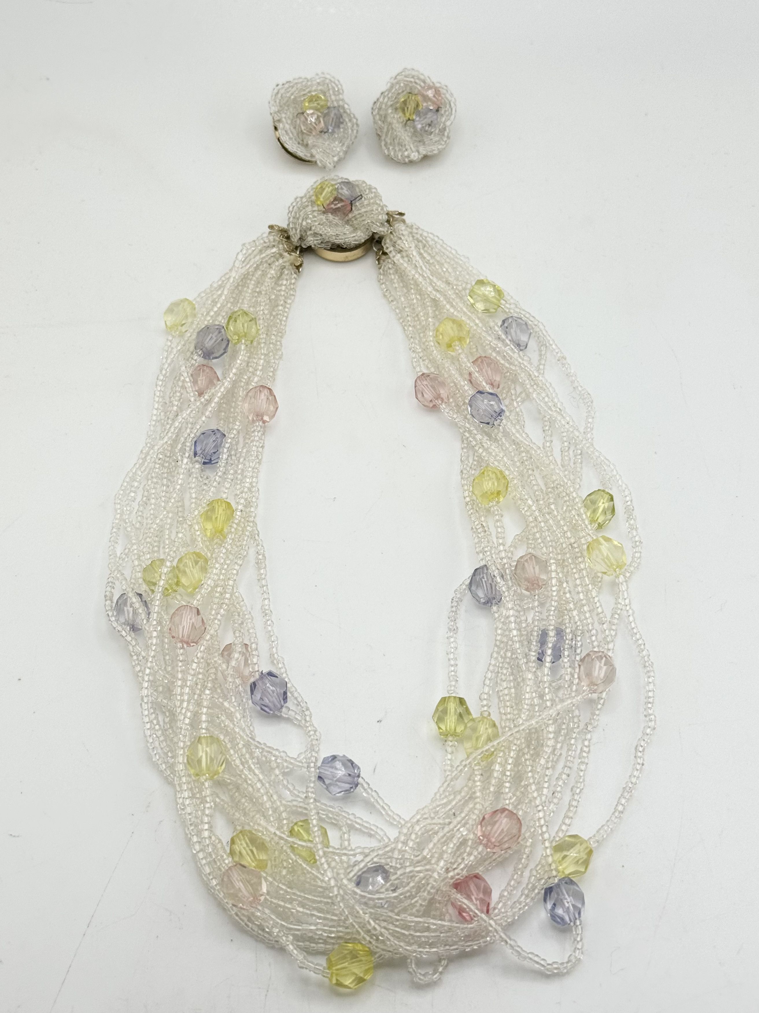 Vintage Vintage Japan beaded necklace and earrings set Size ONE SIZE - 3 Thumbnail