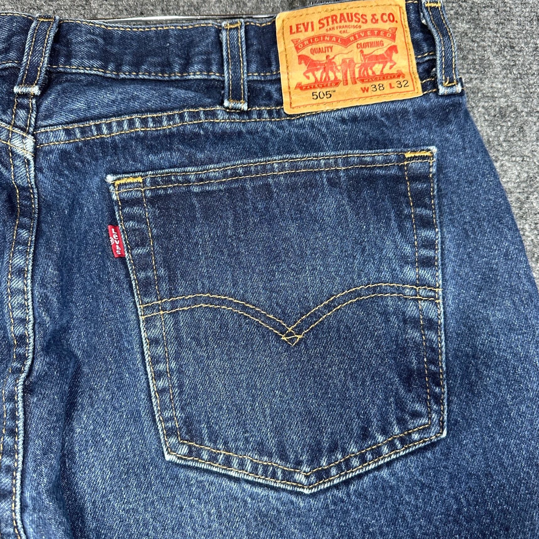 Levi's Levis 505 Jeans Mens 38 Medium Wash Cotton 5 Pocket Straight Leg Shirt Hat? Size US 38 / EU 54 - 8 Thumbnail