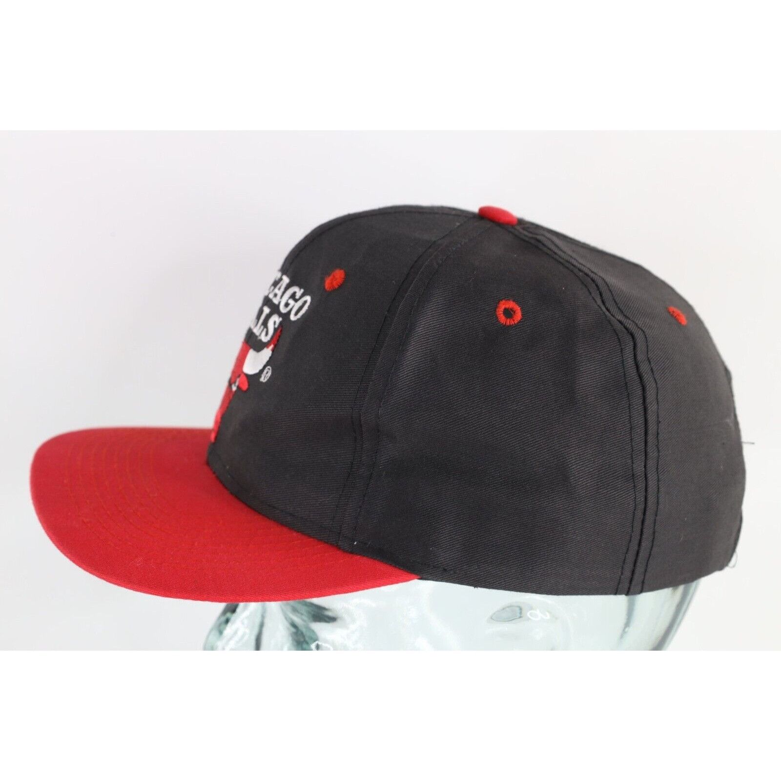 Vintage Vintage 90s Chicago Bulls Basketball Plain Logo Snapback Hat Size ONE SIZE - 3 Thumbnail