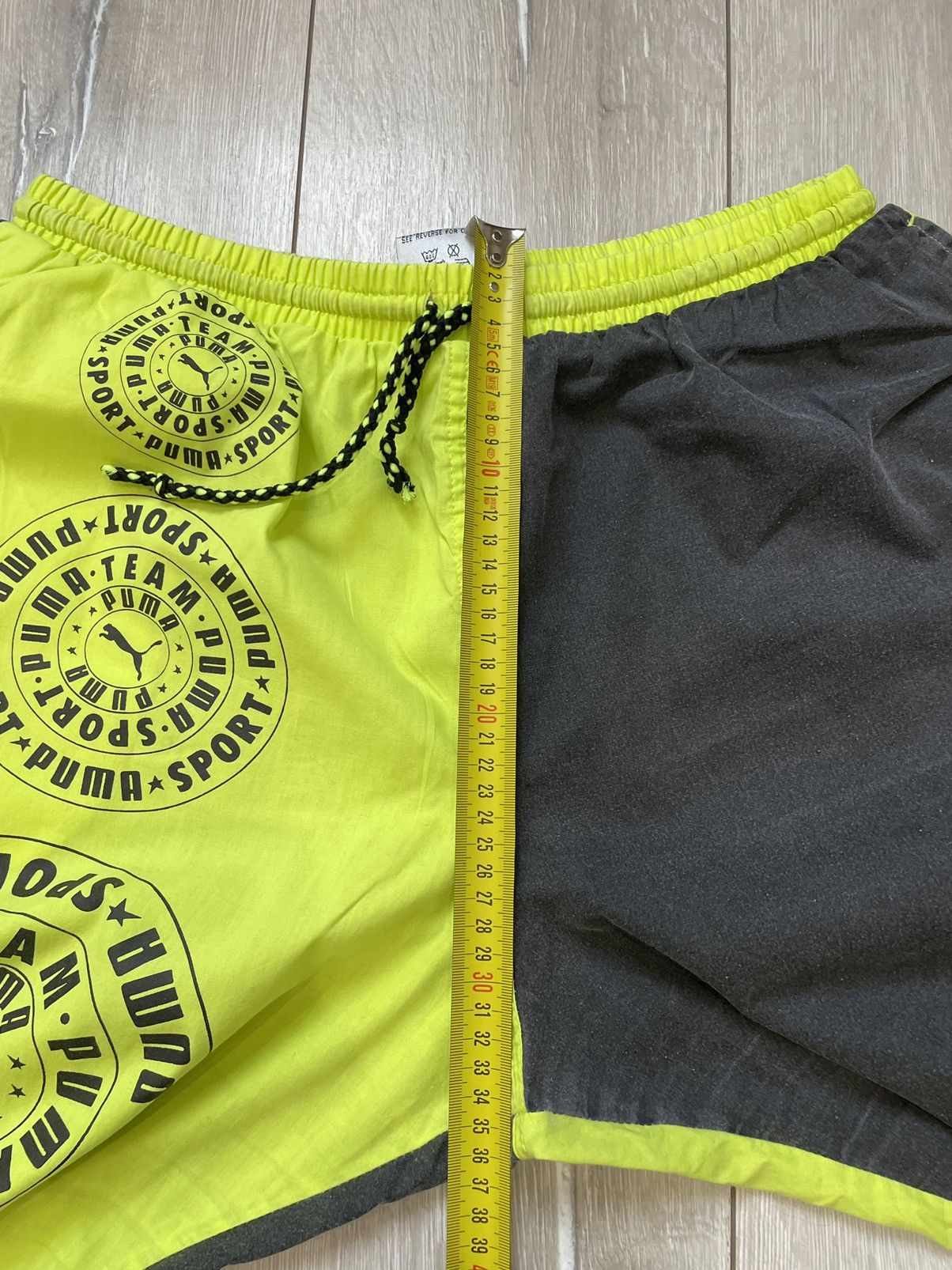 Puma × Vintage Very vintage rare puma team sport shorts Size US 36 / EU 52 - 13 Thumbnail