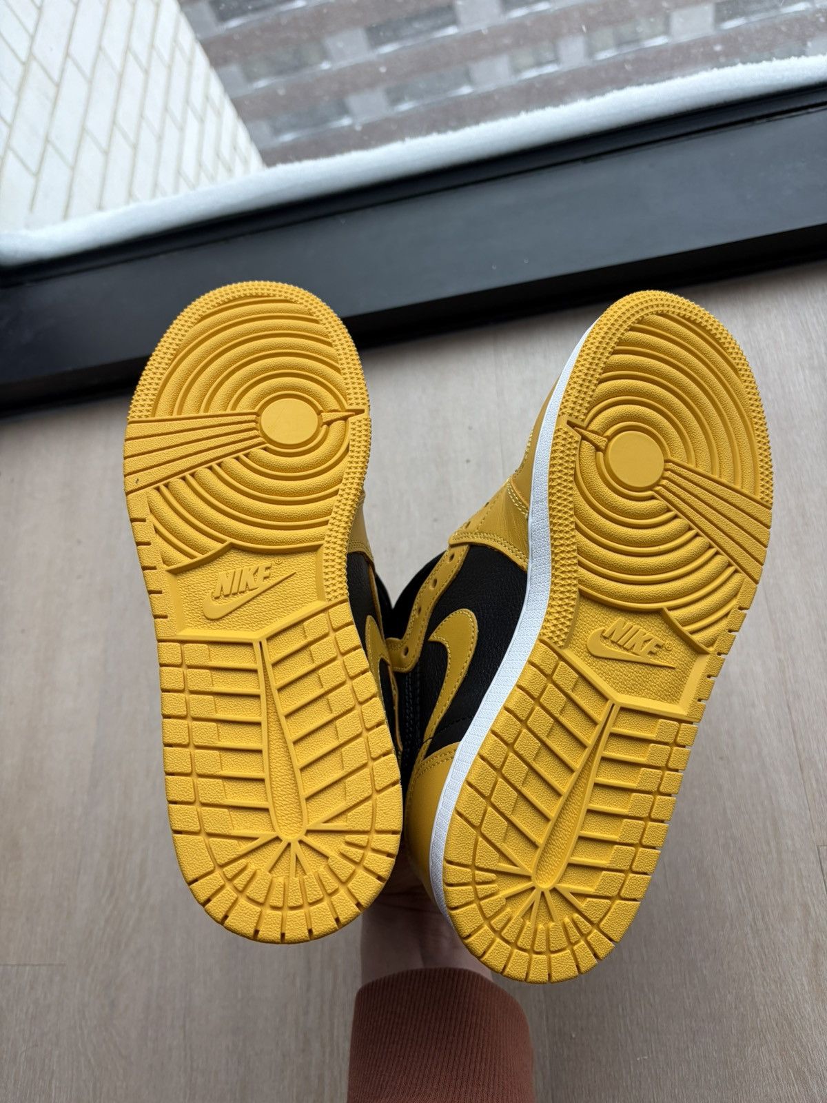Jordan Brand Jordan 1 Pollen 6Y Size US 7.5 / IT 37.5 - 6 Thumbnail