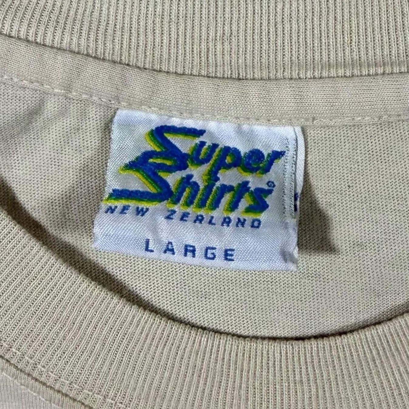 Vintage VINTAGE T-Shirt Men Large Beige Cream Graphic Slogan Chocolate Makes Your Clothes Shrink Size US L / EU 52-54 / 3 - 3 Thumbnail