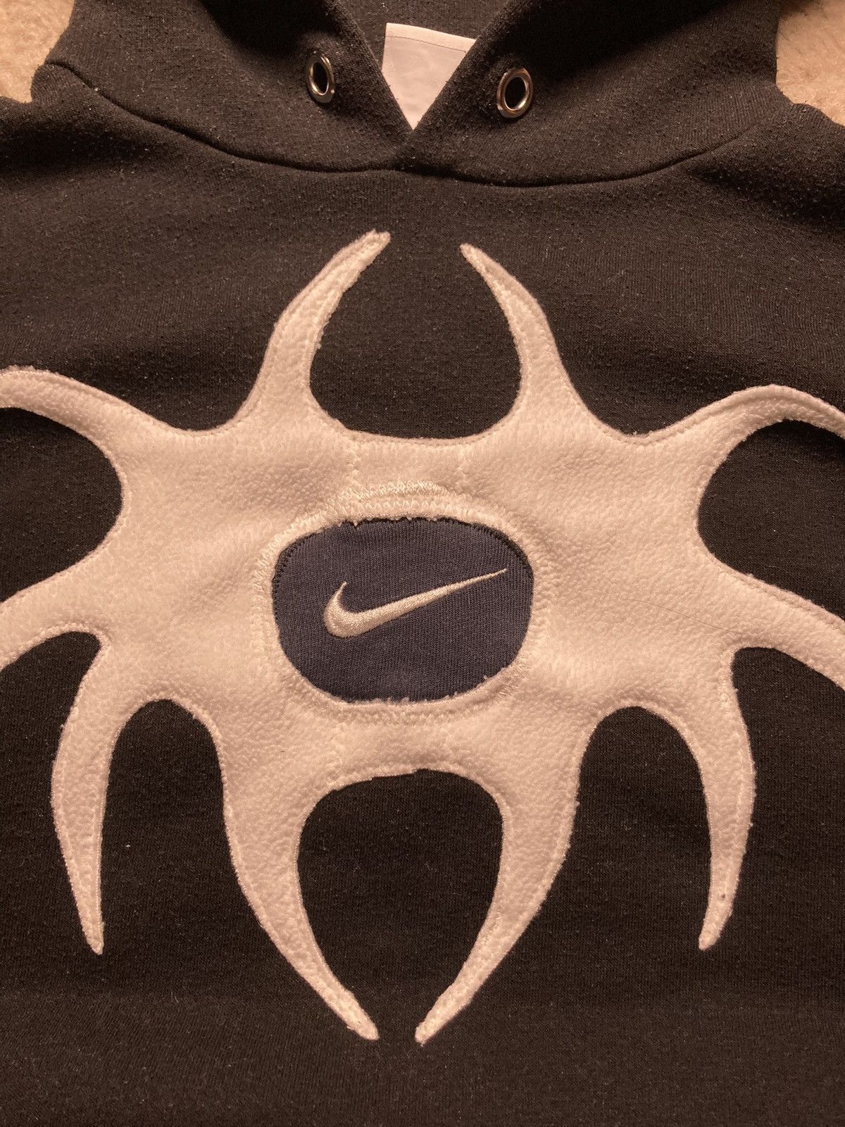 Nike × Vintage ⛩️ Nike Custom Hoodie Rare Y2K Punk Rock Cross center biglogo Size US S / EU 44-46 / 1 - 4 Thumbnail
