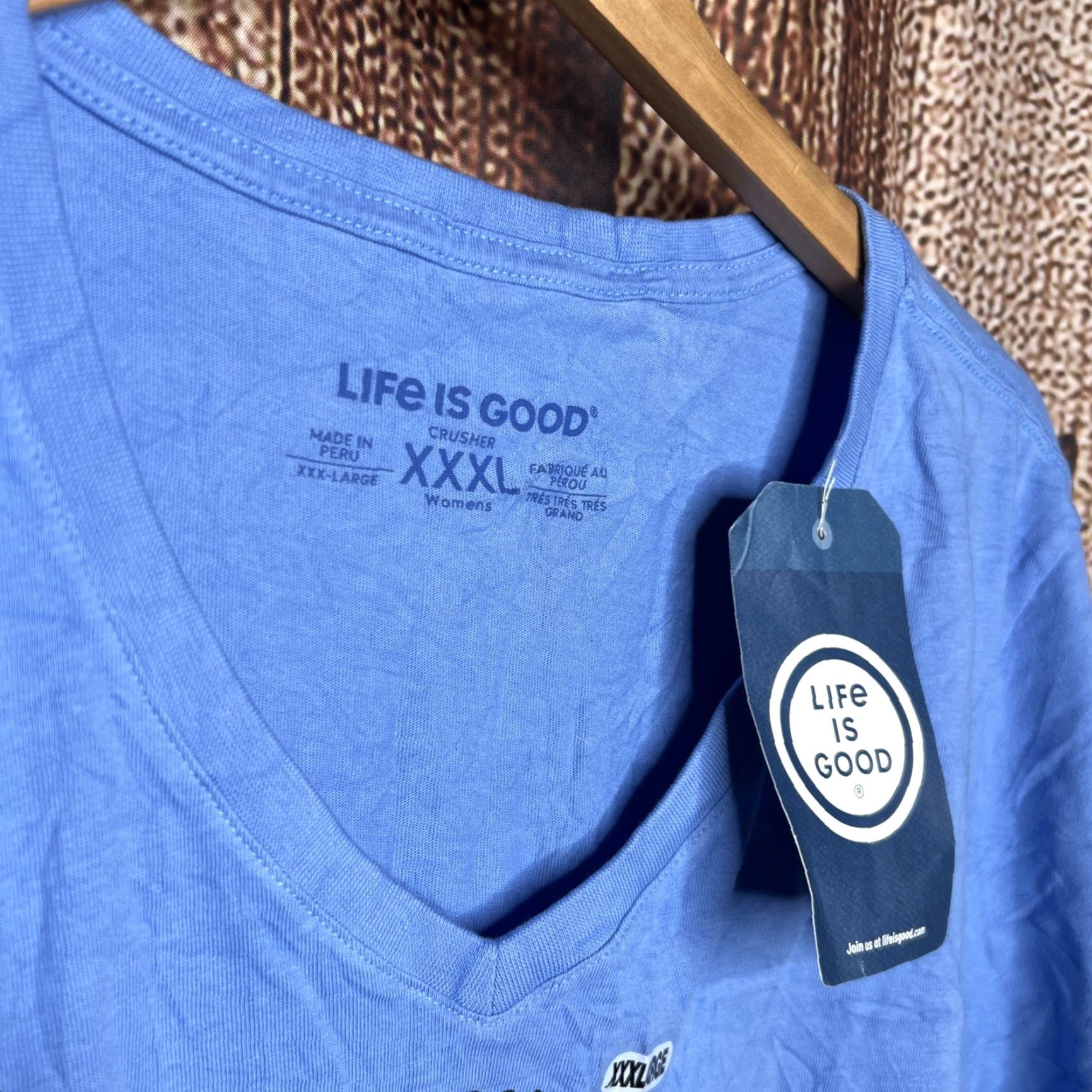 Life is Good Life Is Good NWT In Whiskey Years Blue V-Neck 3XL Womens T-Shirt Size XXL / US 16-18 / IT 52-54 - 3 Thumbnail