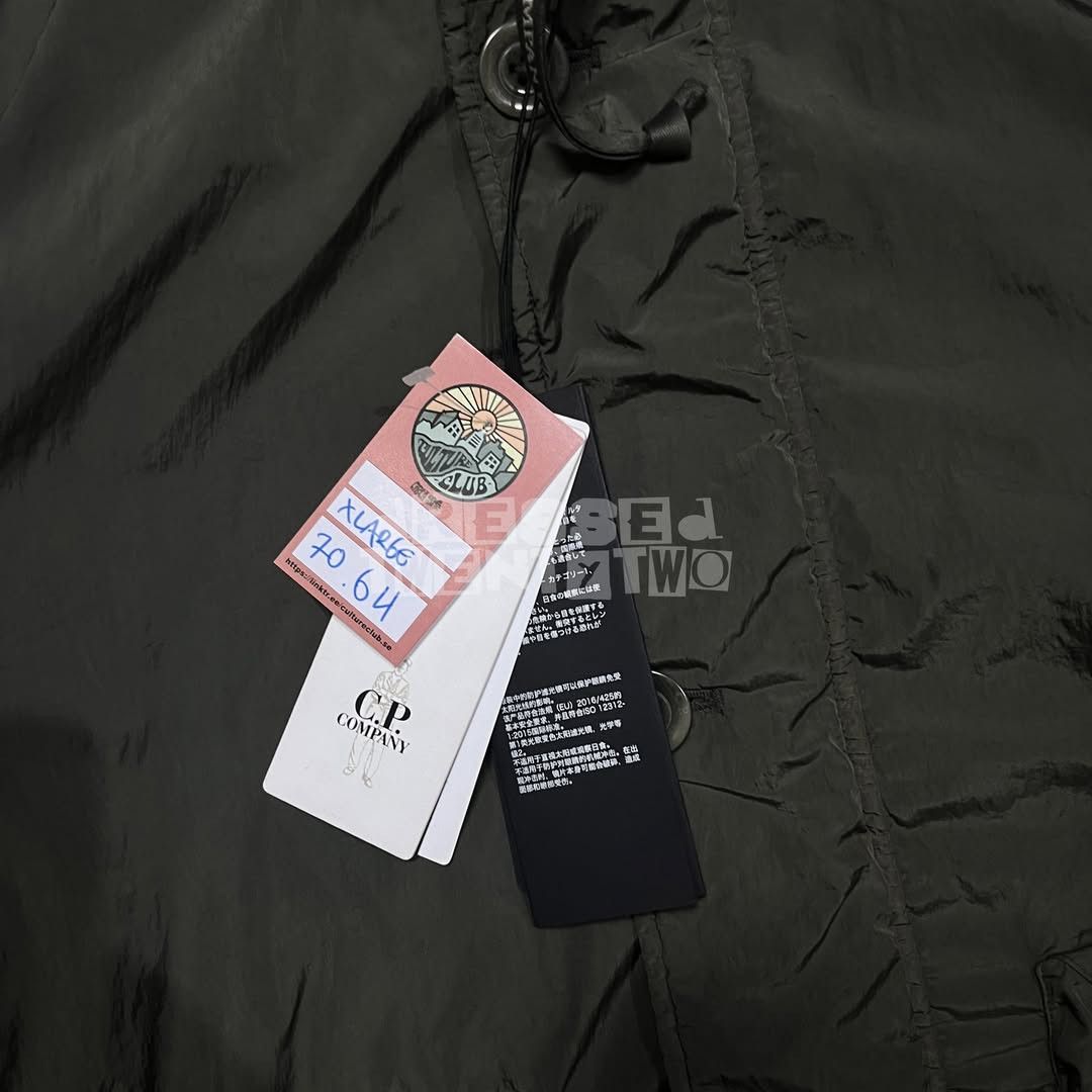 C.P. Company C.P COMPANY CHROME-R GOGGLE JACKET OLIVE KHAKI Size US XL / EU 56 / 4 - 4 Thumbnail