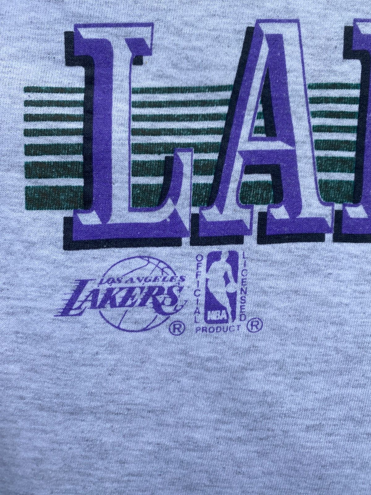 NBA Rare Vintage LAKERS 1992 Tshirt Size US XL / EU 56 / 4 - 13 Thumbnail
