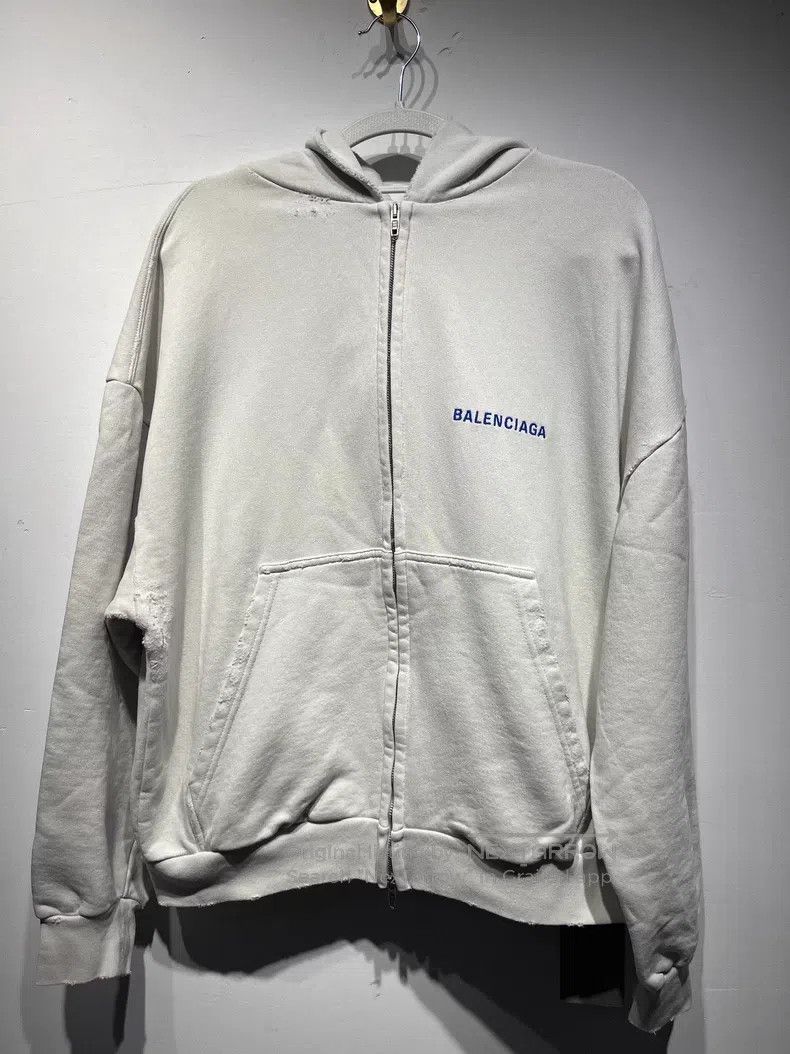 Balenciaga Balenciaga Letter Print Hooded Pocket Zip Long Sleeve Swea Size US M / EU 48-50 / 2 - 1 Thumbnail
