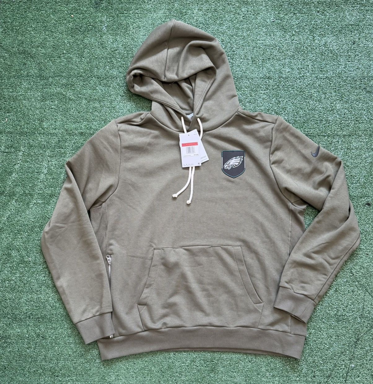 Nike Nike Philadelphia Eagles 2025 Salute to Service Hoodie Size US L / EU 52-54 / 3 - 1 Thumbnail