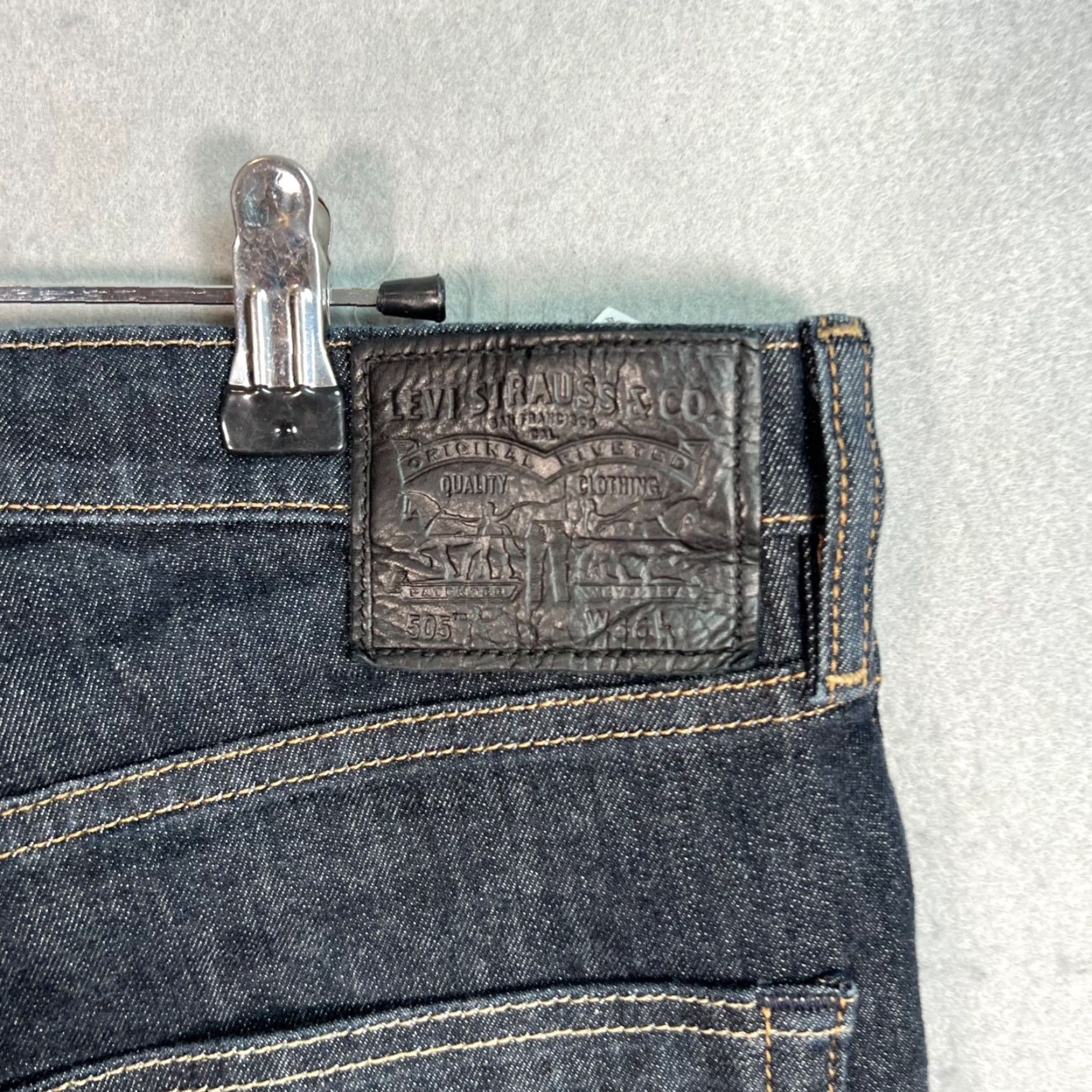 Levi's Levi's 505 Jeans Mens 36 Blue Dark Wash Denim Straight Regular Fit Cotton Blend 5-Pocket Size US 36 / EU 52 - 3 Thumbnail
