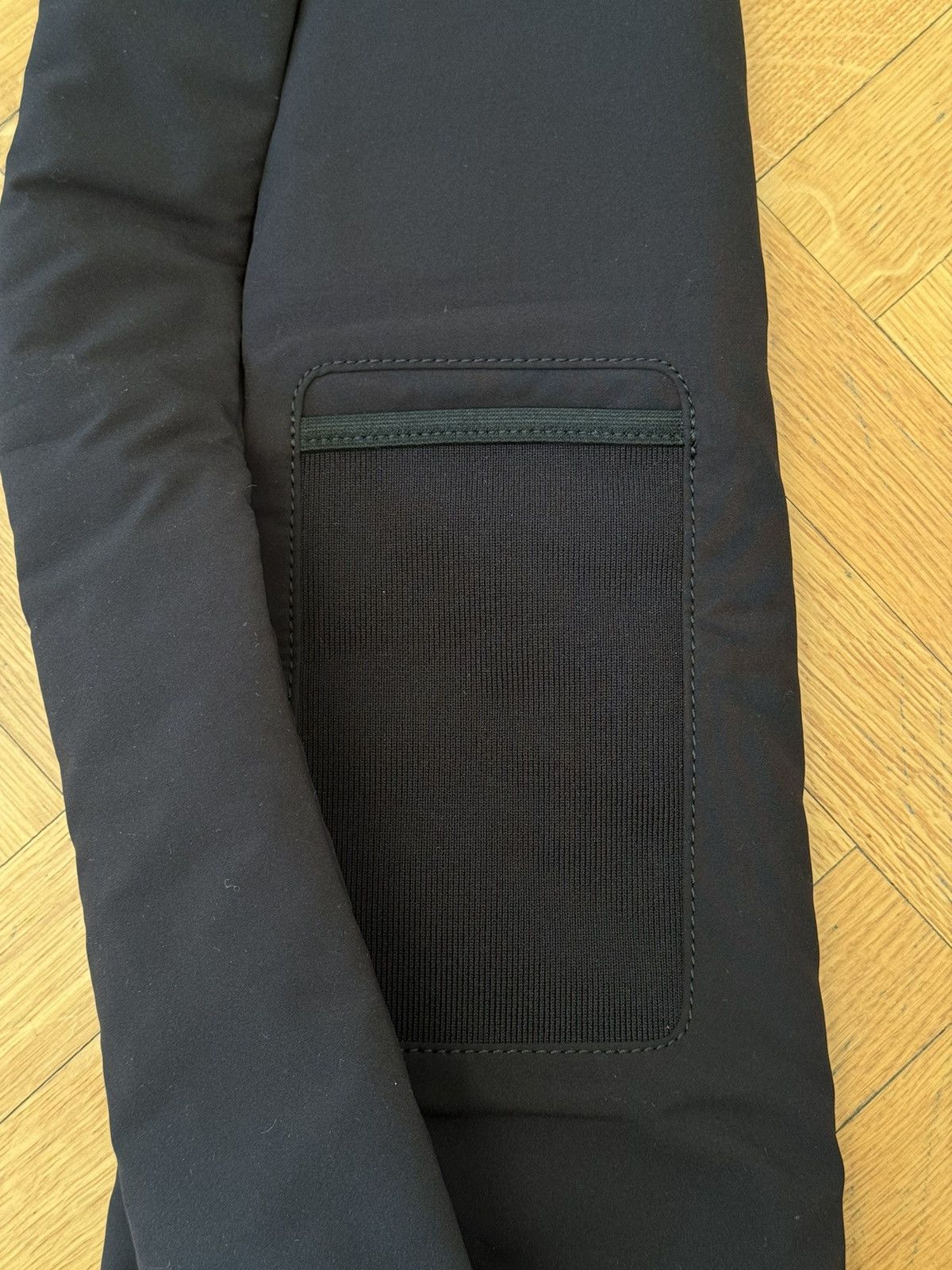 Gap × Yeezy YEEZY X GAP black snake bag engineered by Balenciaga Size ONE SIZE - 7 Thumbnail