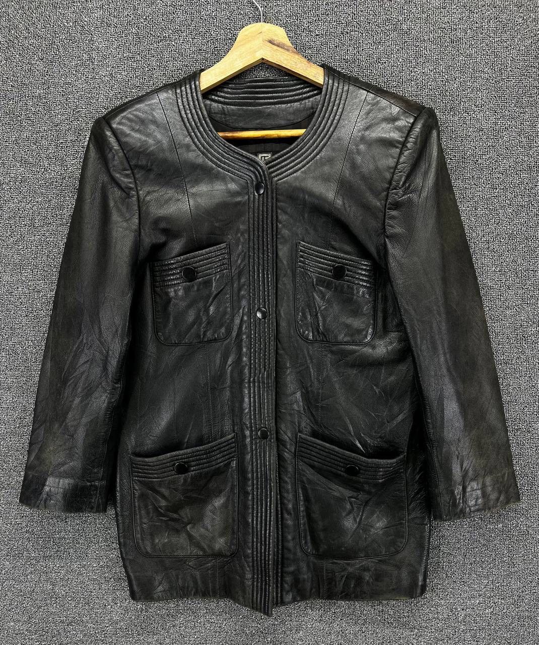 Pierre Balmain Vintage Pierre Balmain Luxury Button Up Leather Jacket Size M / US 6-8 / IT 42-44 - 1 Thumbnail