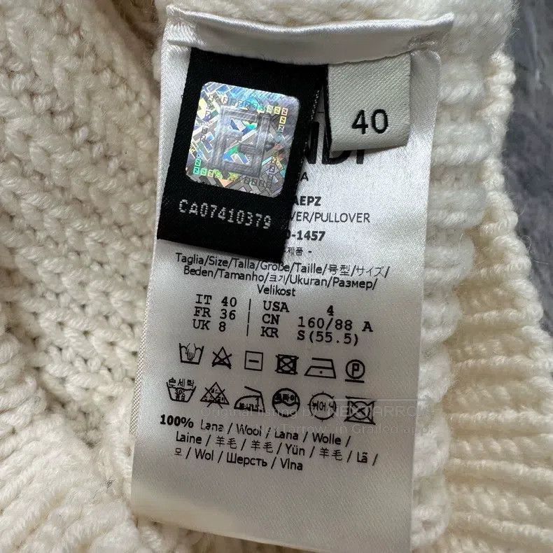 Fendi Fendi White Logo Crewneck Sweater Size XS / US 0-2 / IT 36-38 - 4 Thumbnail