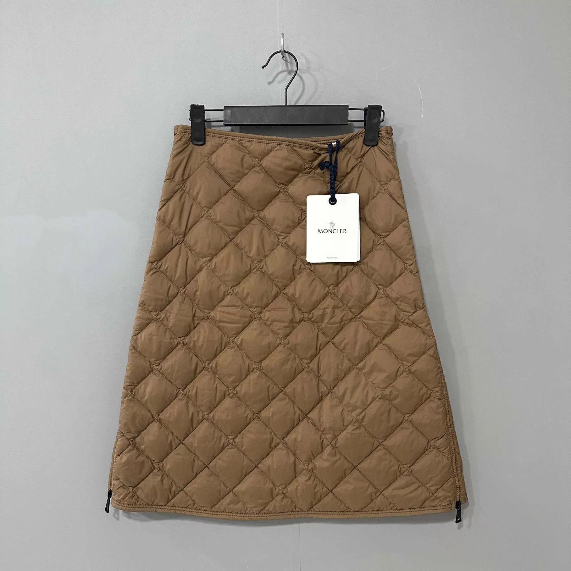 Moncler Moncler brown quilted down midi skirt 40 Size 27" / US 4 / IT 40 - 1 Thumbnail