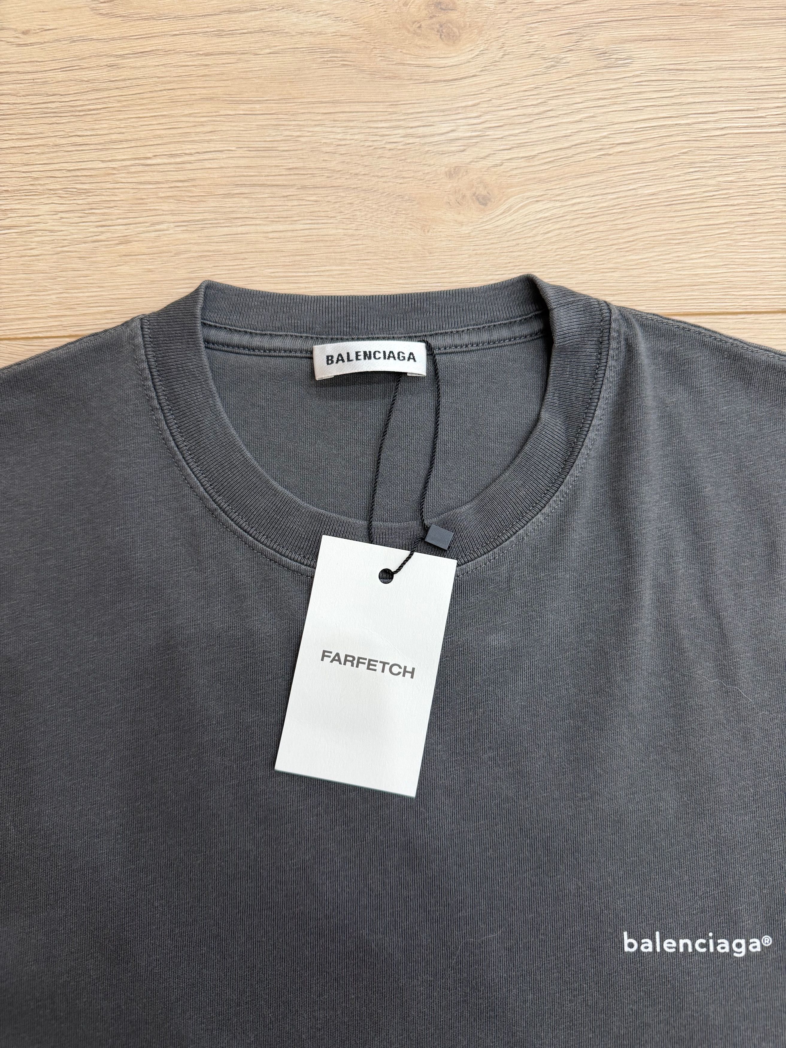 Balenciaga Archetype 2017 Dark Logo Short Sleeve Tee T-Shirt Medium Size M / US 6-8 / IT 42-44 - 9 Thumbnail