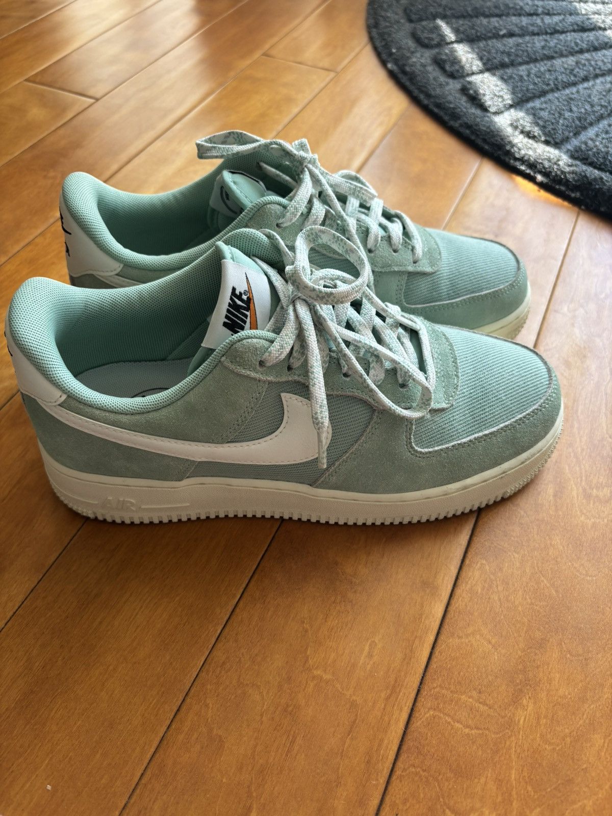 Nike 2022 Nike Air Force 1 ‘07 LV8 ‘Certified Fresh-Enamel Green’ Size US 7 / EU 40 - 1 Thumbnail