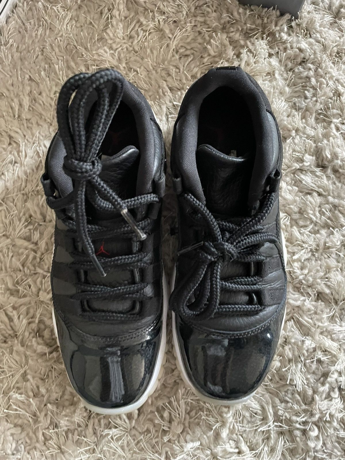 Jordan Brand Jordan 11 Low Gs 72-10 Size US 6 / EU 39 - 5 Thumbnail