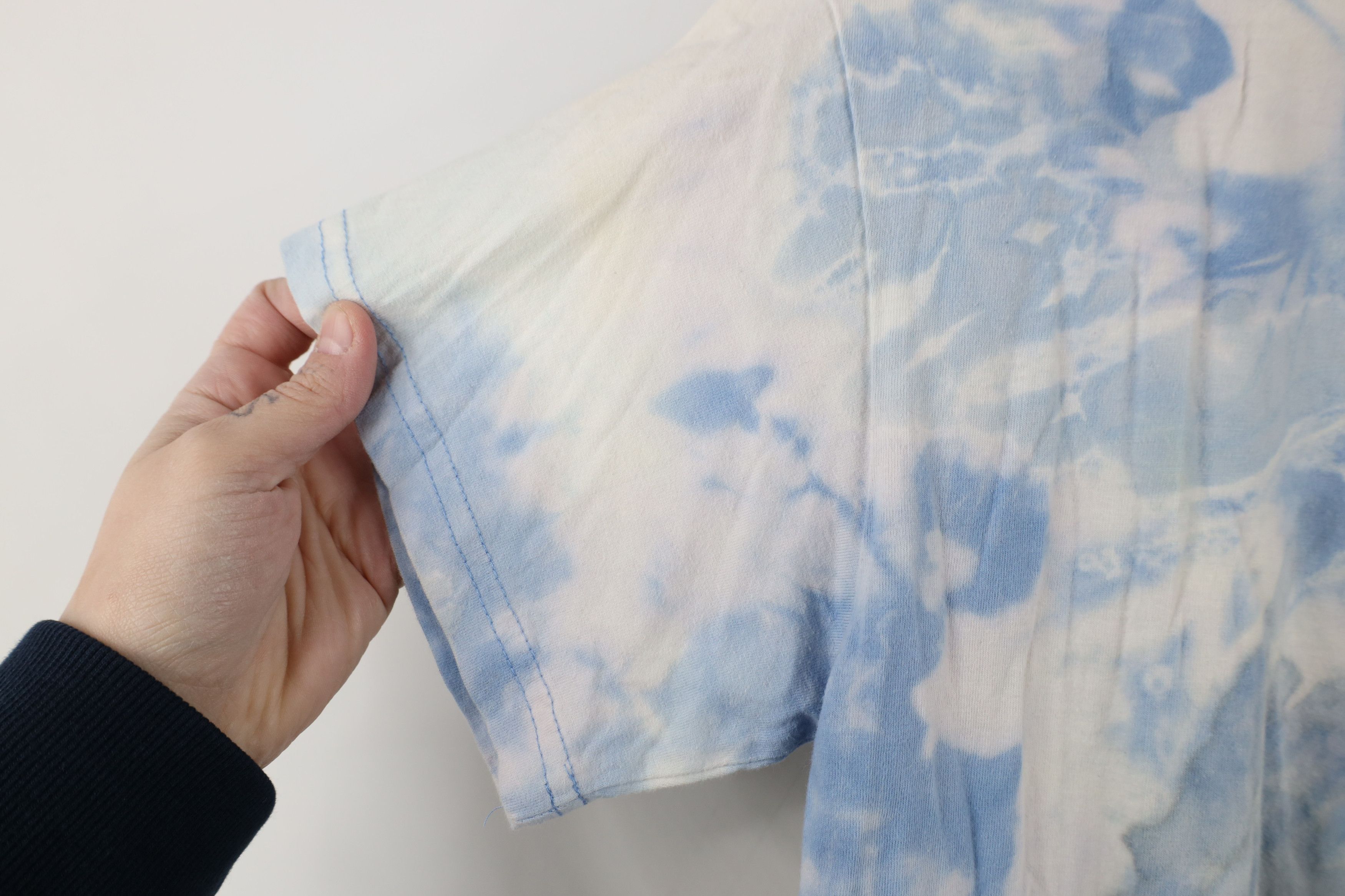 Vintage Vintage 90s Streetwear Berlin Polar Bear Acid Wash T-Shirt Size S / US 4 / IT 40 - 7 Thumbnail