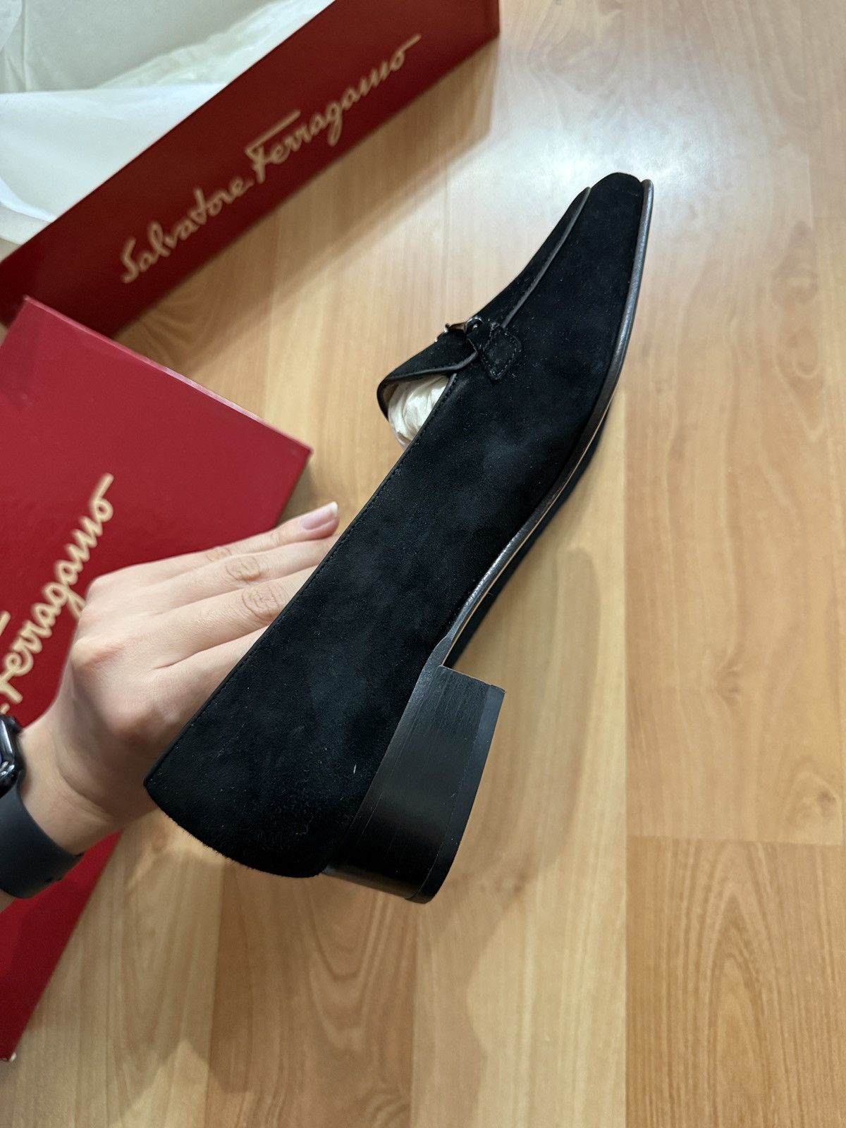 Salvatore Ferragamo Salvatore Ferragamo suede loafers in black with box Size US 6.5 / IT 36.5 - 6 Thumbnail