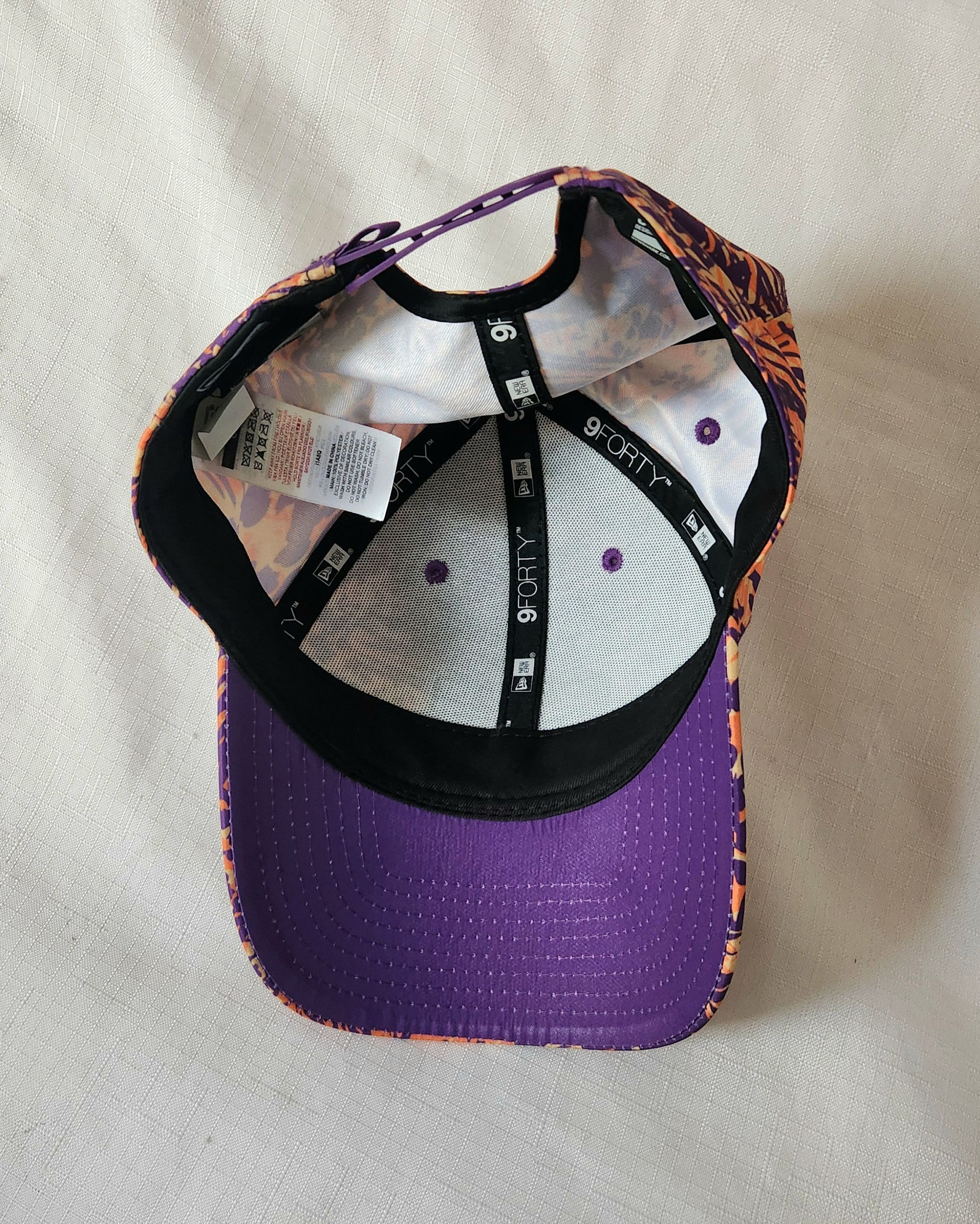 Gymshark × New Era Gymshark X New Era Hat Snapback Logo AOP All Over Print Rare Size ONE SIZE - 7 Thumbnail