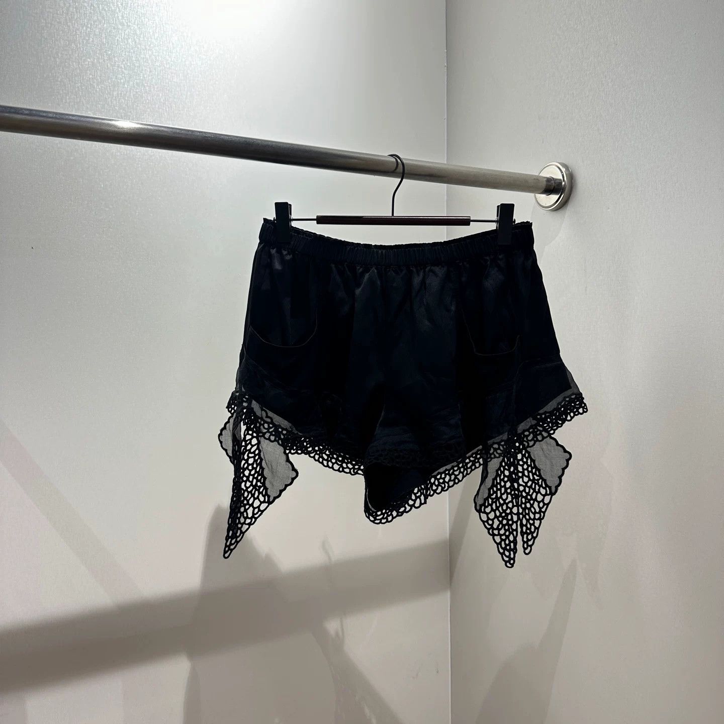 Isabel Marant Isabel Marant Silk Shorts 36 Men Size US 36 / EU 52 - 1 Thumbnail