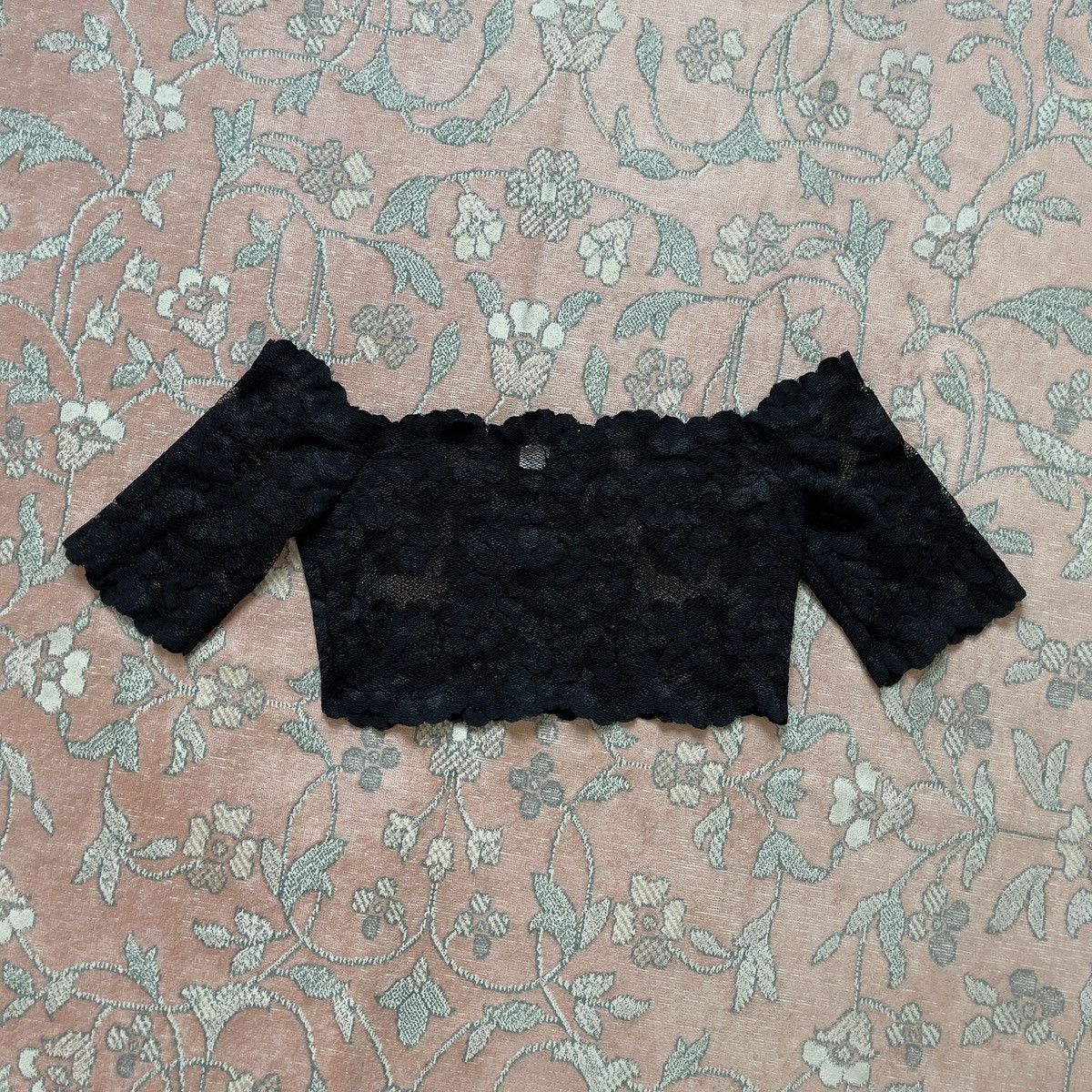 Victoria's Secret Victoria’s Secret Black Lace Off-Shoulder Top (XS–S) Size S / US 4 / IT 40 - 8 Thumbnail