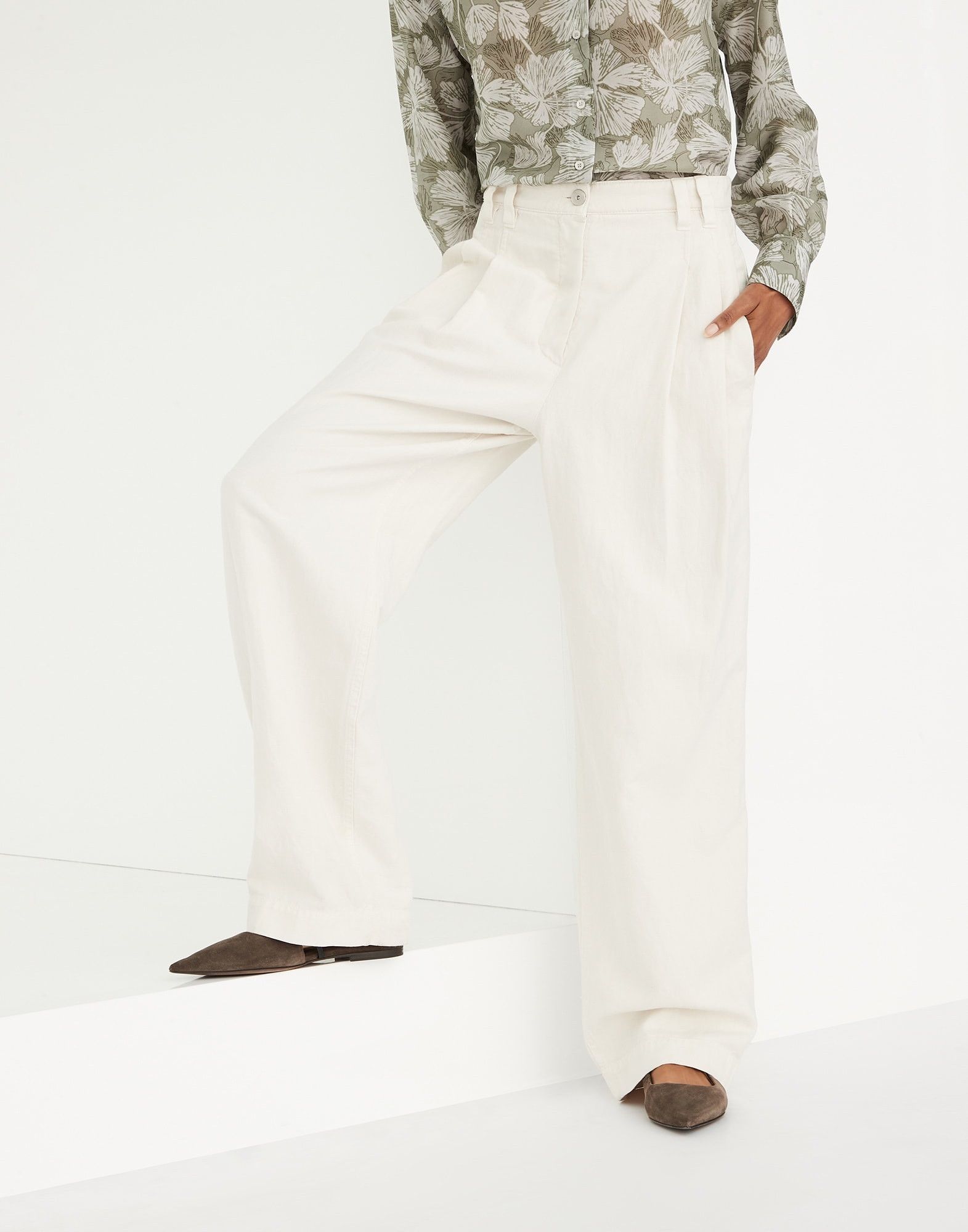 Brunello Cucinelli o1la1rc1a0425 Lady Dyed Pants in White Size 28" / US 6 / IT 42 - 1 Thumbnail