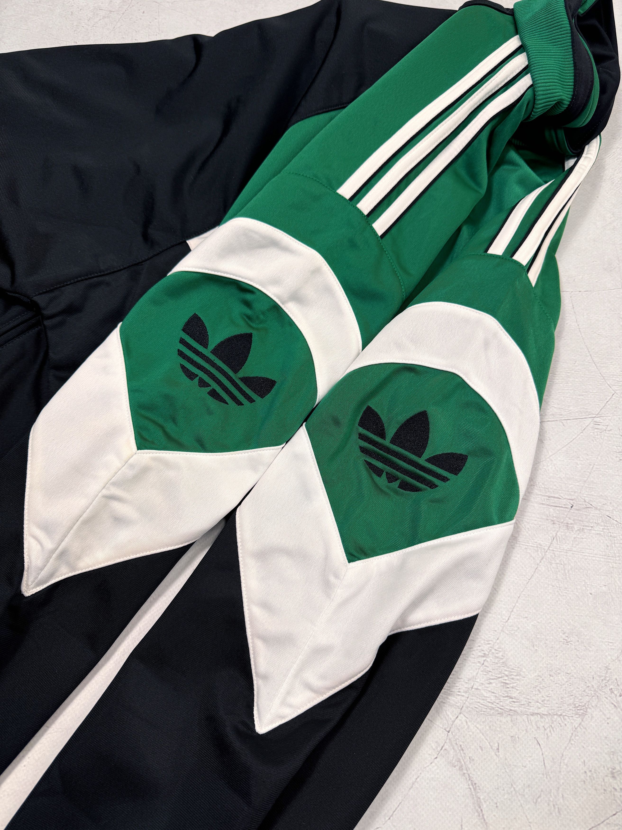 Adidas × Vintage Vintage Adidas Track Suit Jacket & Pants TAIWAN 90s Size US XL / EU 56 / 4 - 13 Thumbnail