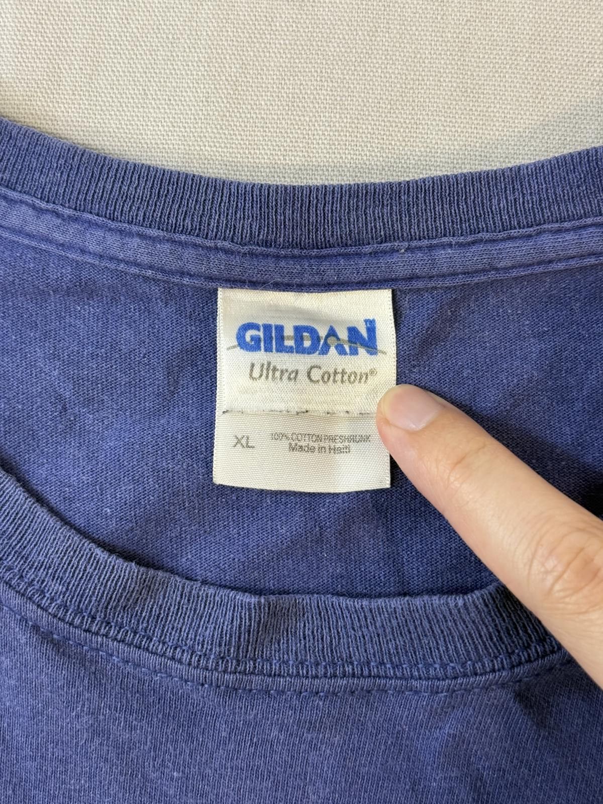 Gildan Faded Y2k Chevrolet Logo T-shirt Logo Wings Blue Tee XL Size US XL / EU 56 / 4 - 3 Thumbnail