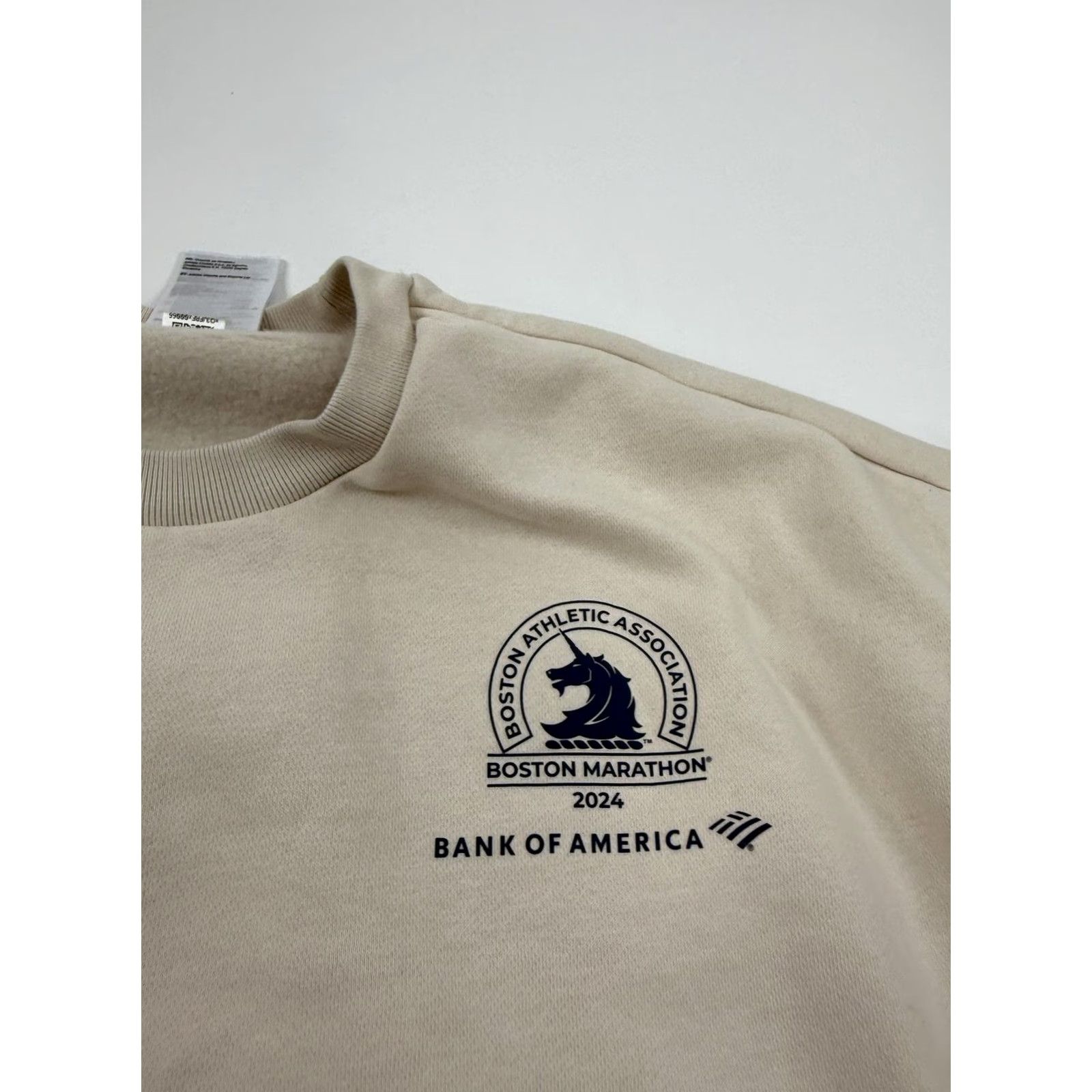 Adidas Adidas Sweatshirt Womens M Beige Crewneck Boston Marathon Bank Of America Logo Graphic Print Sports Winter Running & Jogging Size M / US 6-8 / IT 42-44 - 2 Thumbnail