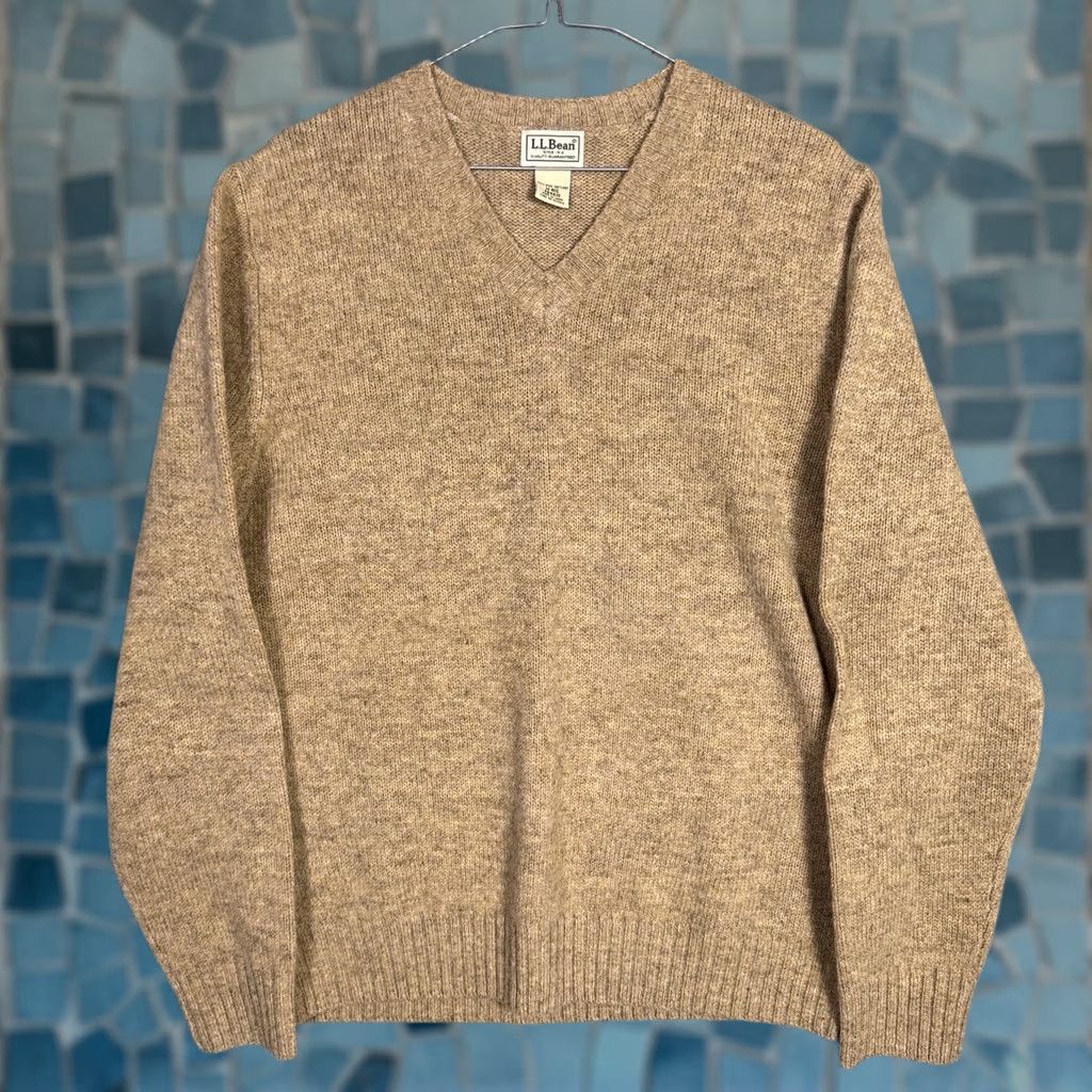 Vintage L.L. Bean Sweater Mens M 100% Shetland Wool V Neck Pullover Jumper Knit Brown Long Sleeve Regular Fit Winter Knit 264610 Mens Size US M / EU 48-50 / 2 - 1 Thumbnail