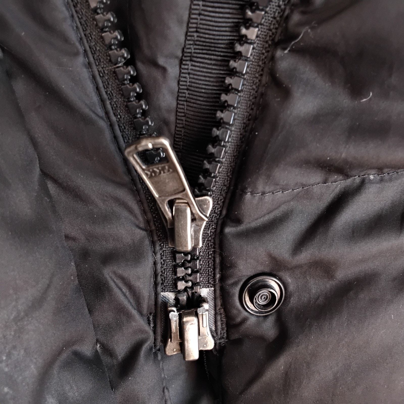 Patagonia Patagonia Down Parka Women's S Black Hooded Puffer Long Size S / US 4 / IT 40 - 8 Thumbnail