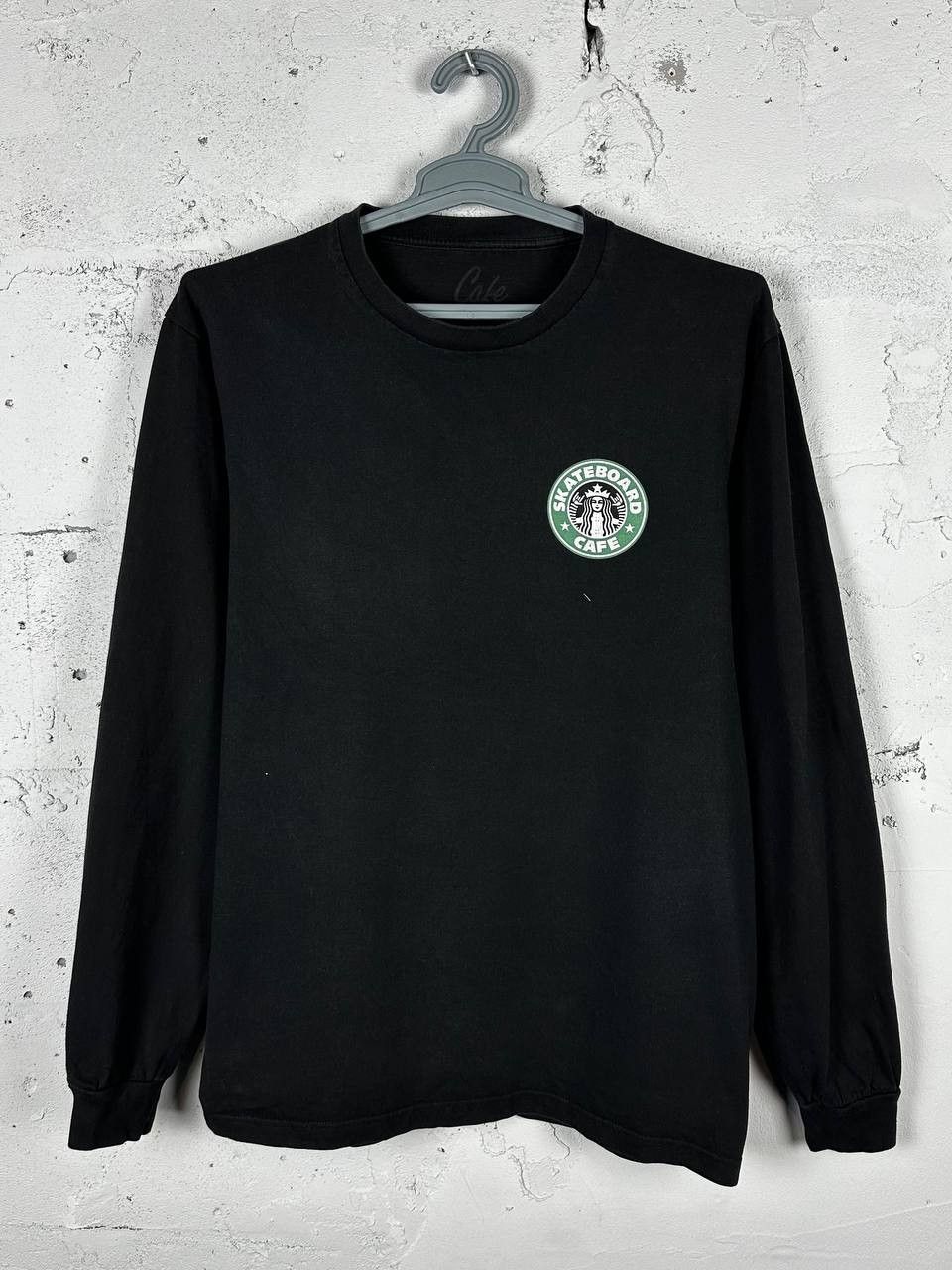 Santa Cruz Skateboards Skateboard cafe Starbucks y2k vintage streetwear tshirt Size US L / EU 52-54 / 3 - 2 Thumbnail