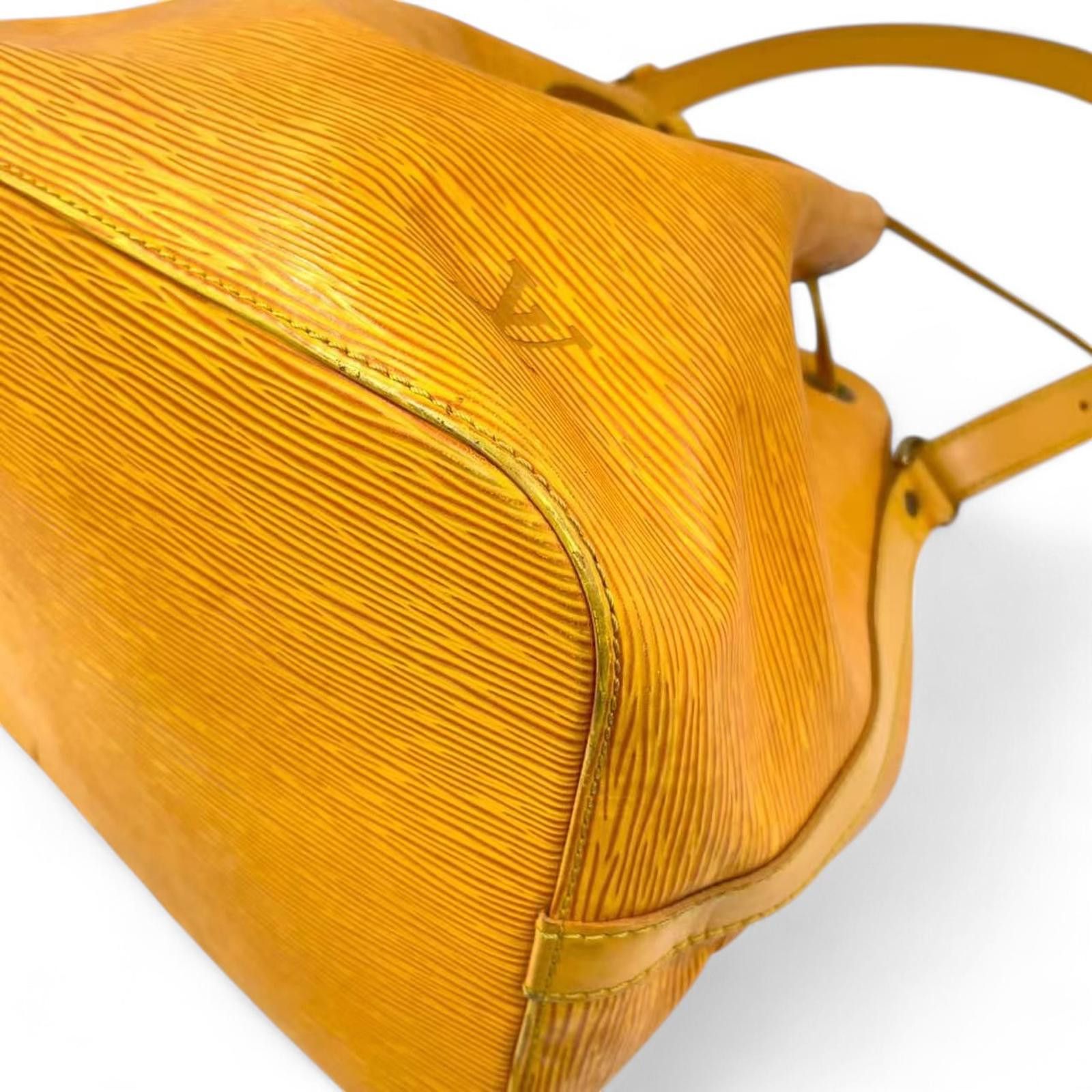 Louis Vuitton Louis Vuitton - Yellow Epi Leather Bucket Bag Size ONE SIZE - 9 Thumbnail
