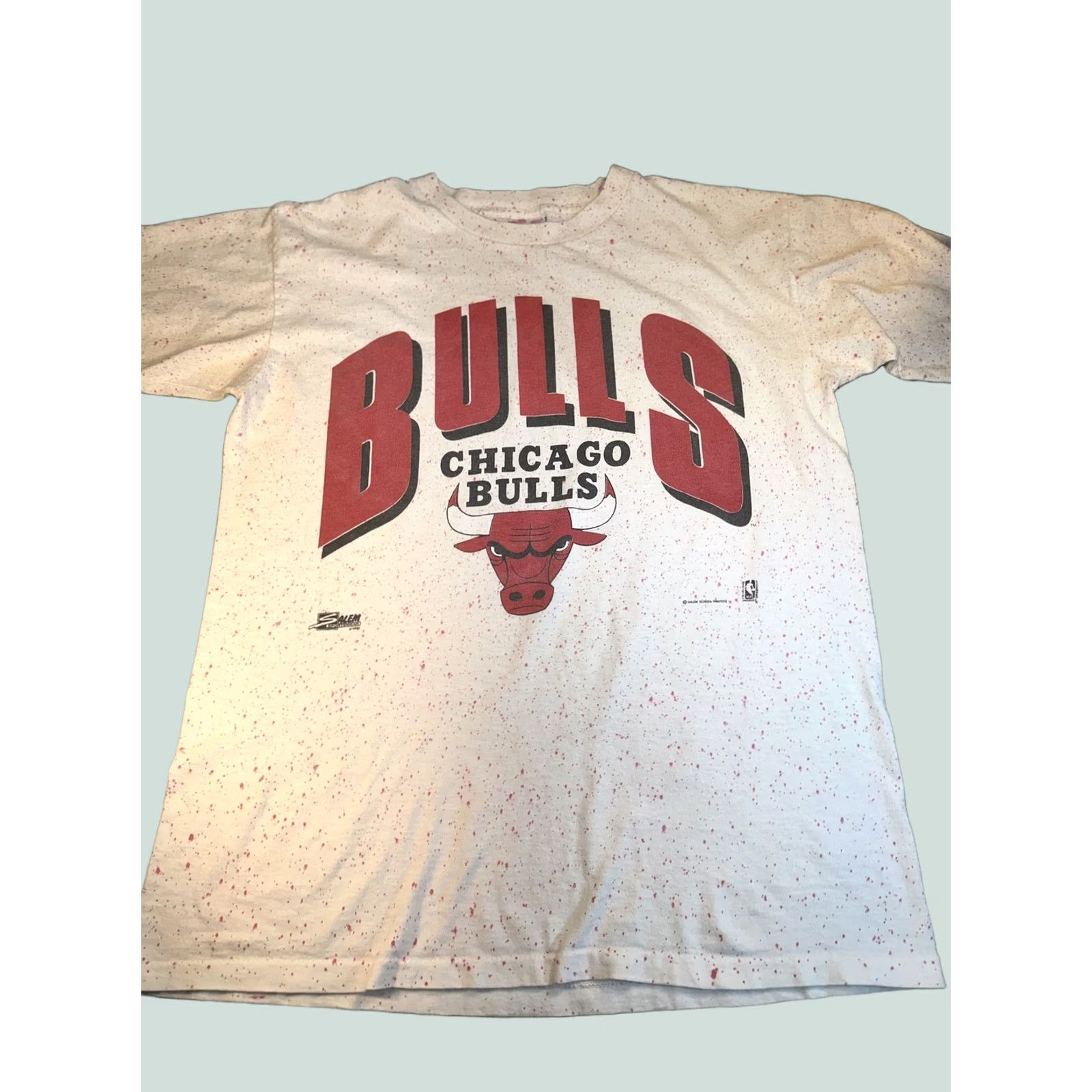 Vintage VINTAGE Chicago Bulls Salem Sportswear 1991 White Red Paint Splatter T-Shirt Men L White Bulls Shirt Mens Size US L / EU 52-54 / 3 - 1 Thumbnail