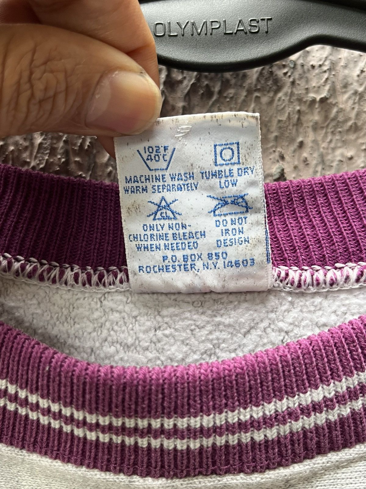 Champion 90's Champion Reverse Weave emboirdered Size US M / EU 48-50 / 2 - 8 Thumbnail