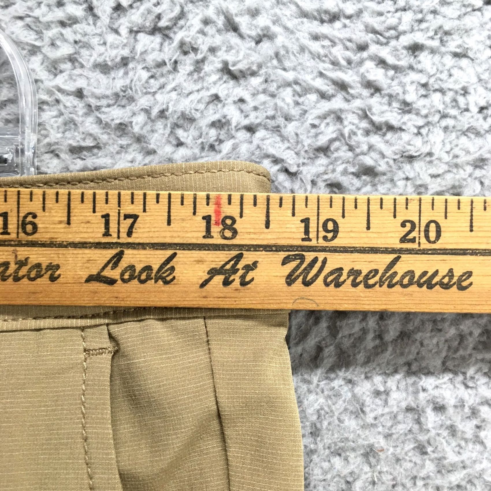 Banana Republic Banana Republic Chino Shorts Mens Beige 38 High Rise Flat Front Shorts Mens Regular Baggy? Size US 38 / EU 54 - 5 Thumbnail