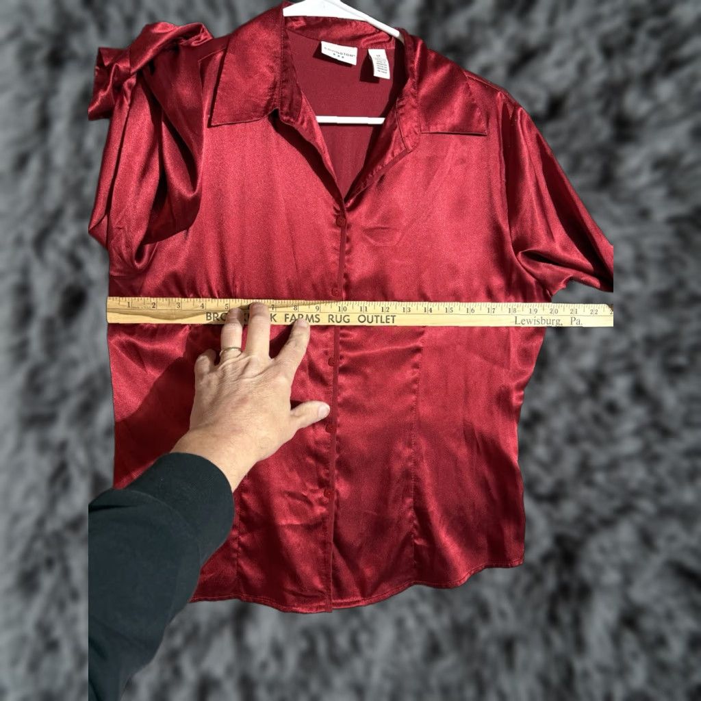Vintage VINTAGE Covington Satin Button-Up Top Womens 12 Red 100% Polyester Business Formal Office Chic Evening Wear Romantic Size XL / US 12-14 / IT 48-50 - 1 Thumbnail
