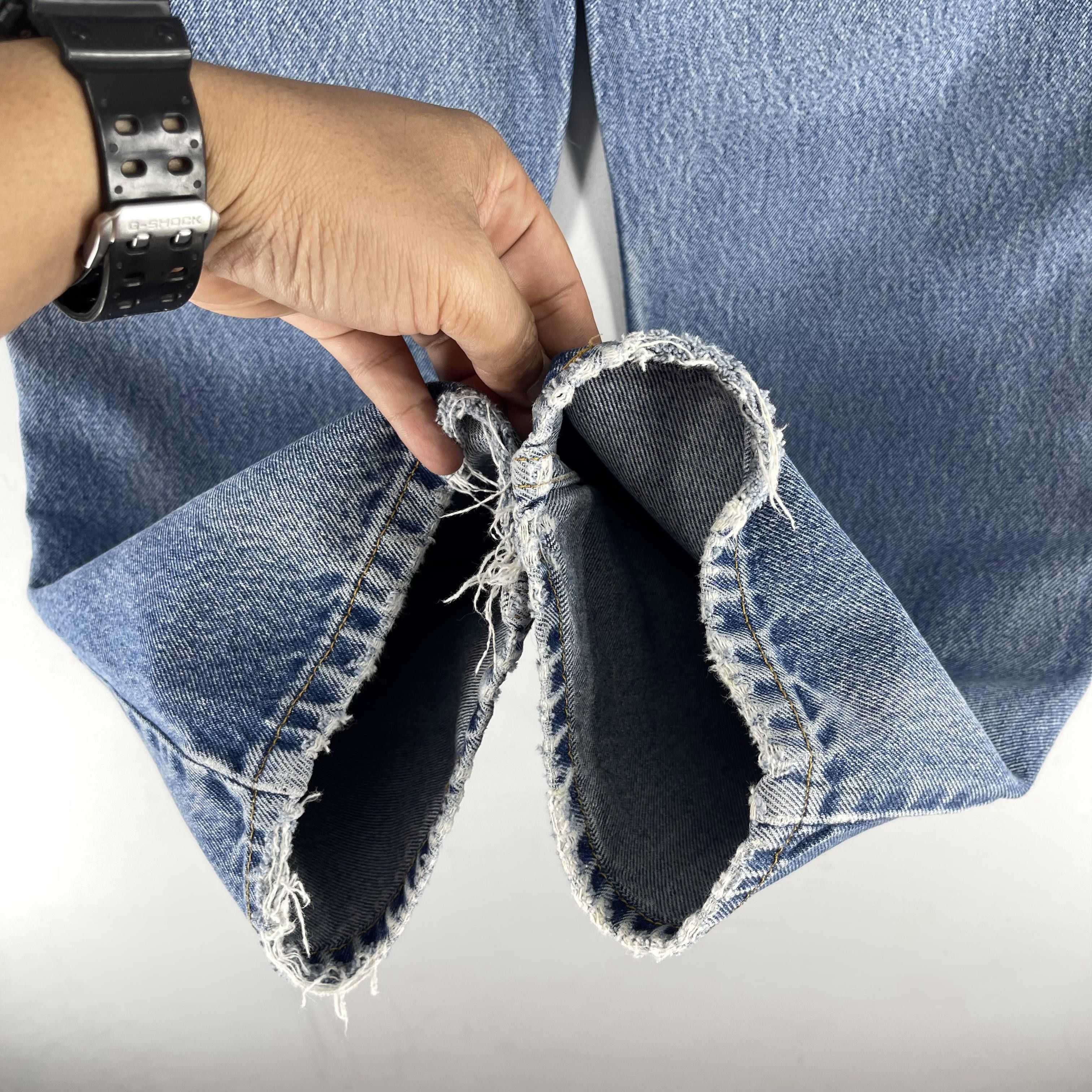 Levi's × Vintage Size 32 Vintage Levis 550 Distressed Medium Washed Jeans Size US 32 / EU 48 - 11 Thumbnail